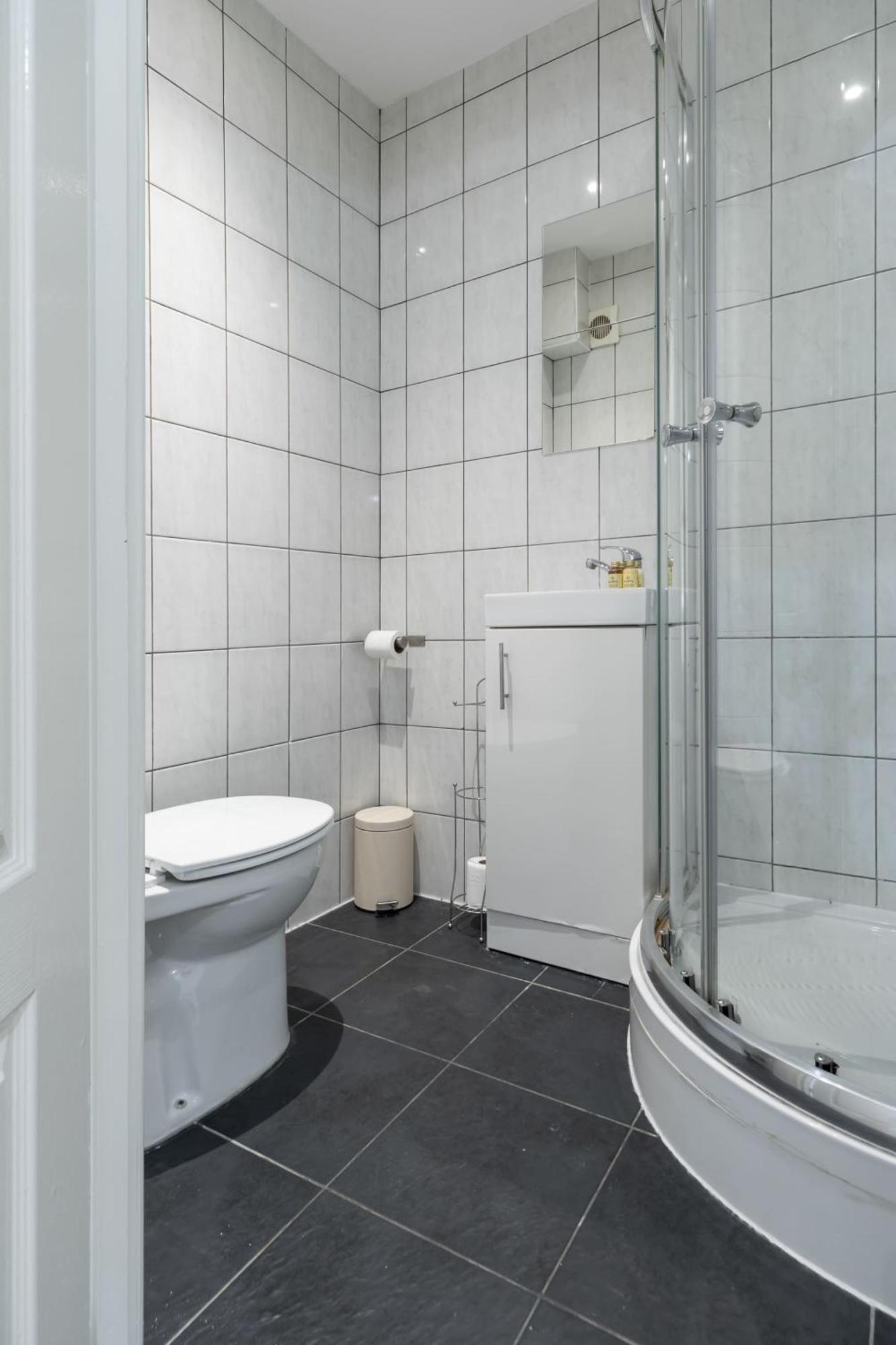 Apartment Contemporaru In Shoreditch