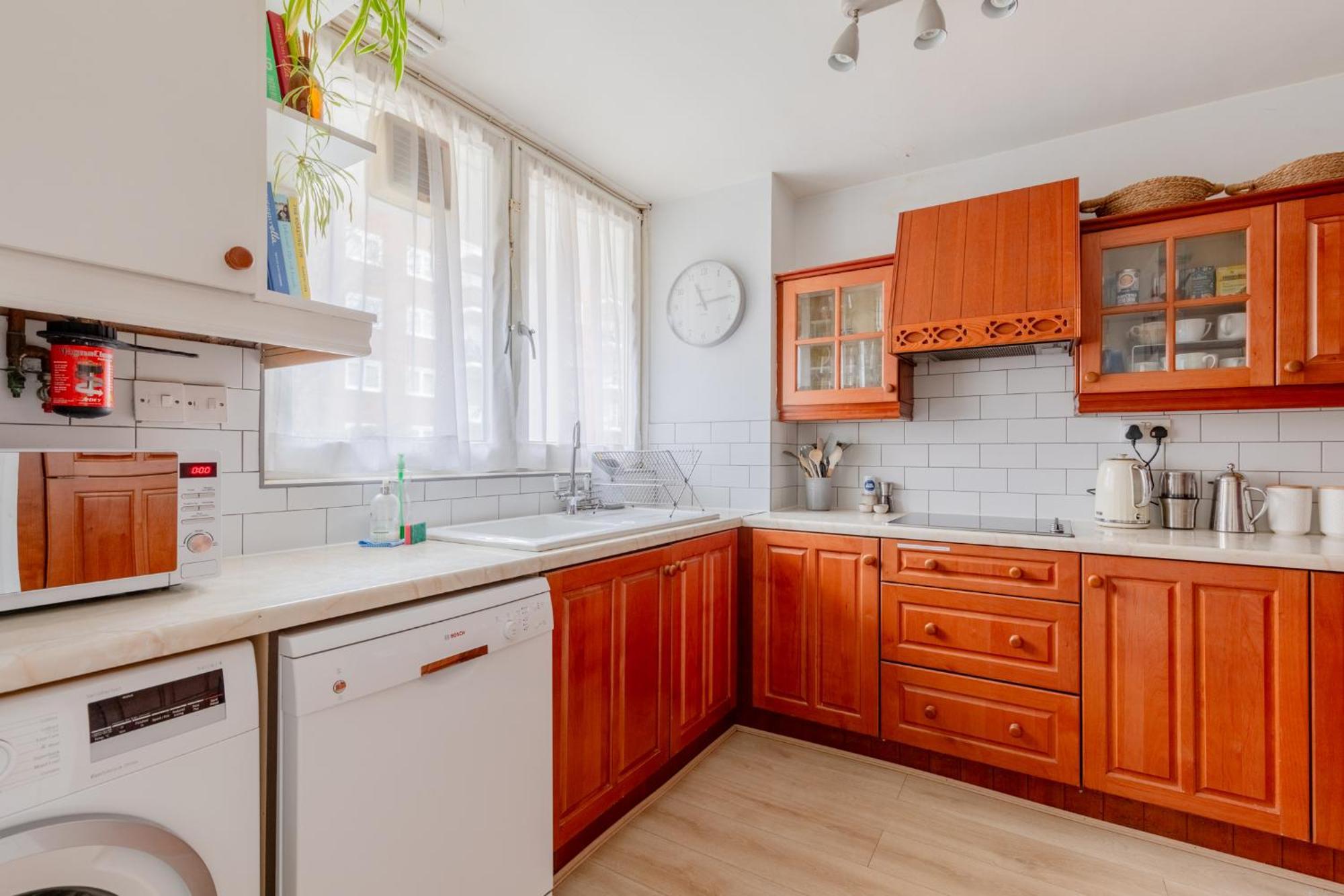 Stylish 2bd With Private Garden Nine Elms Londen