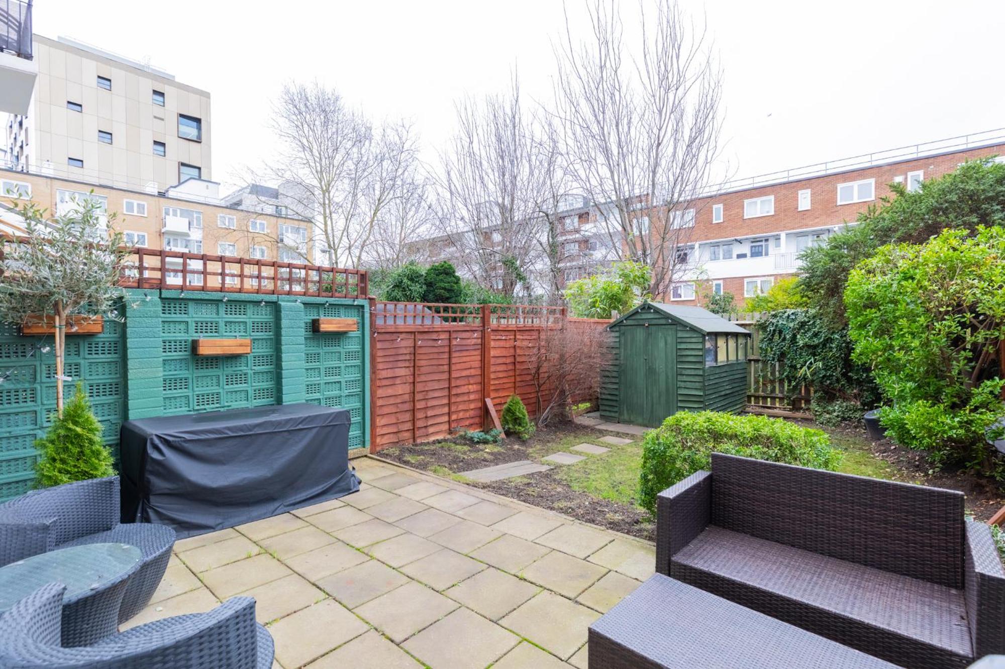 Stylish 2bd With Private Garden Nine Elms Appartement Londen