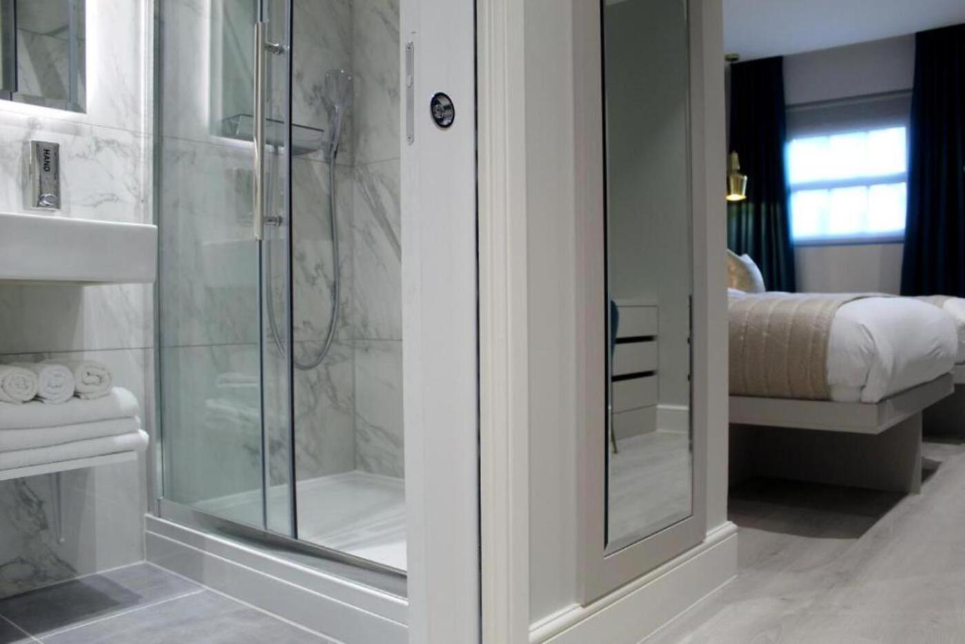 Nox - Kensington 4*
