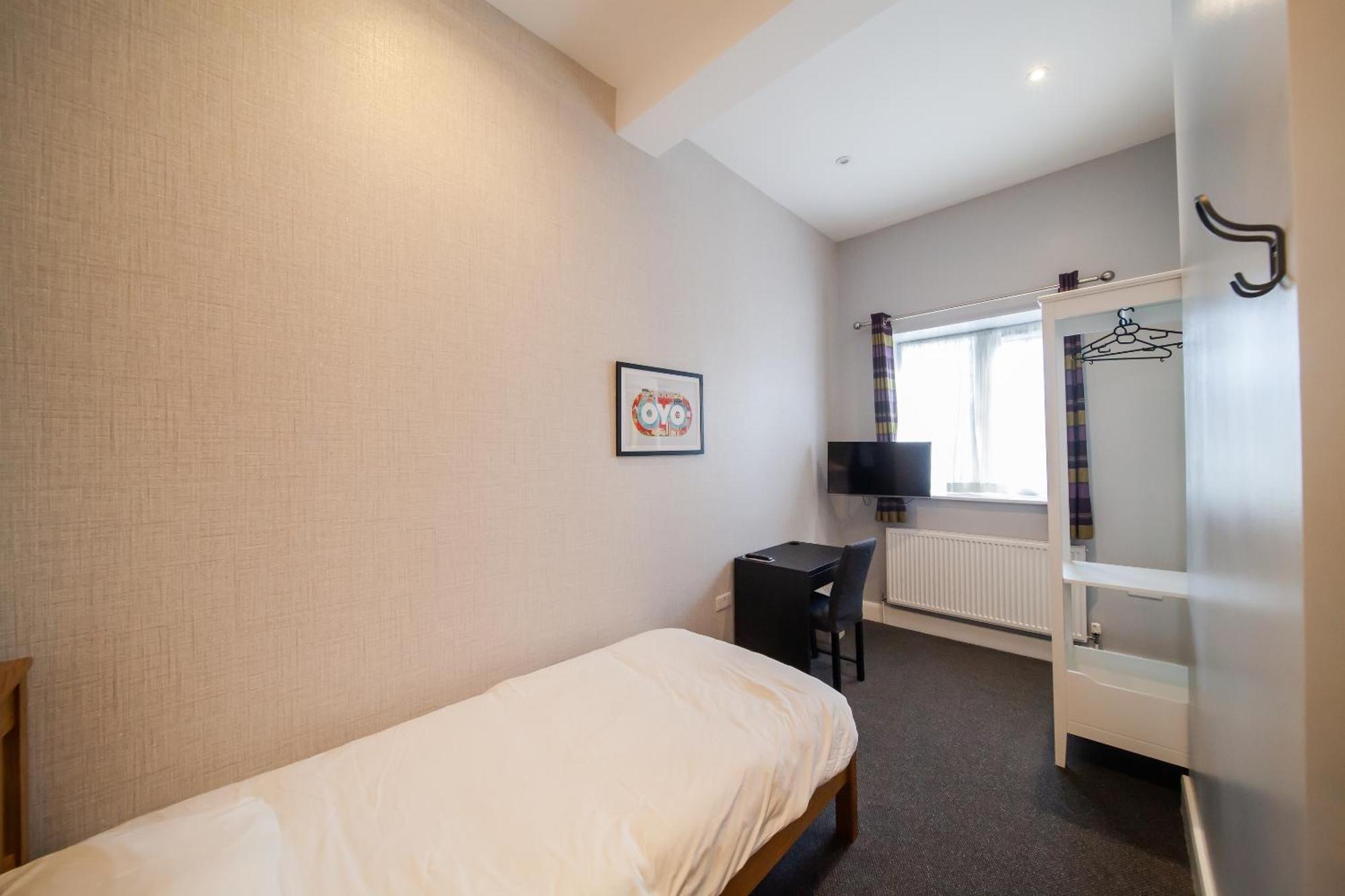 Hotel Oyo The Arch, Wembly Stadium 3*