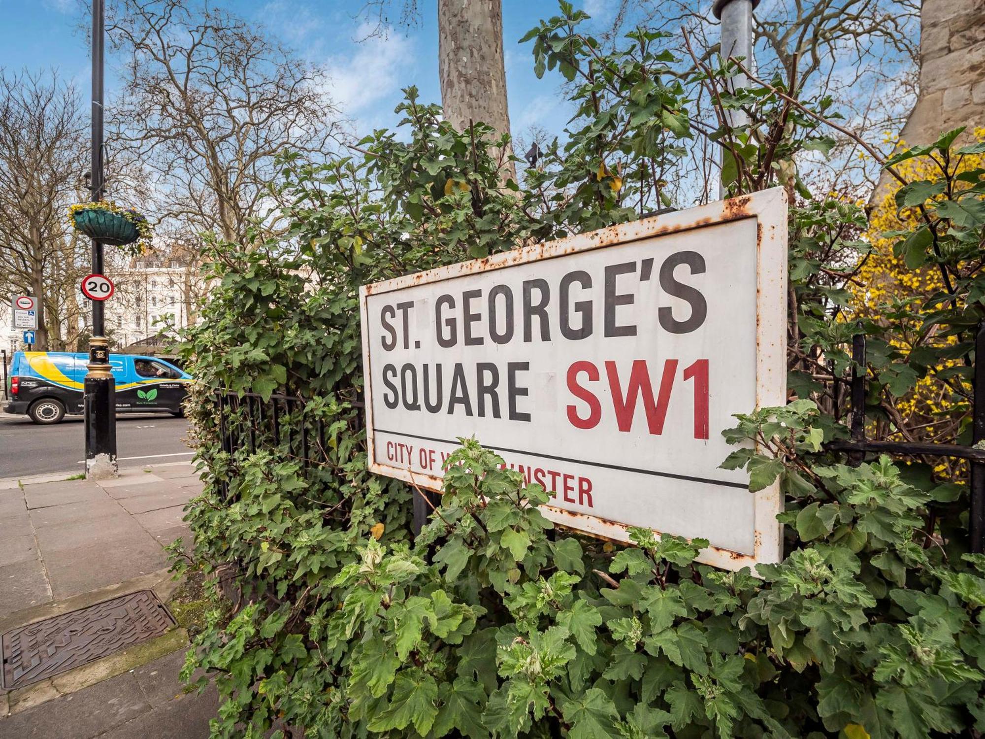 Apartment Chic & Cosy Flat With Terrace, 5-min Walk To Pimlico Tube, Pet-friendly