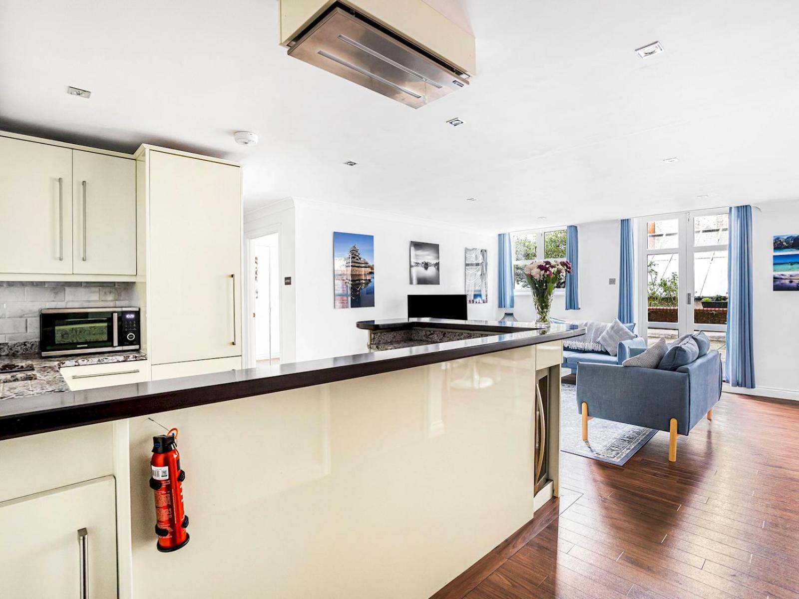 Pass The Keys Westminster Beauty, Prime Apartment
