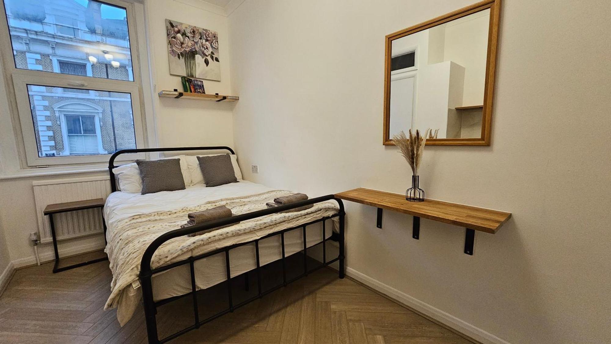 Bros 3* London