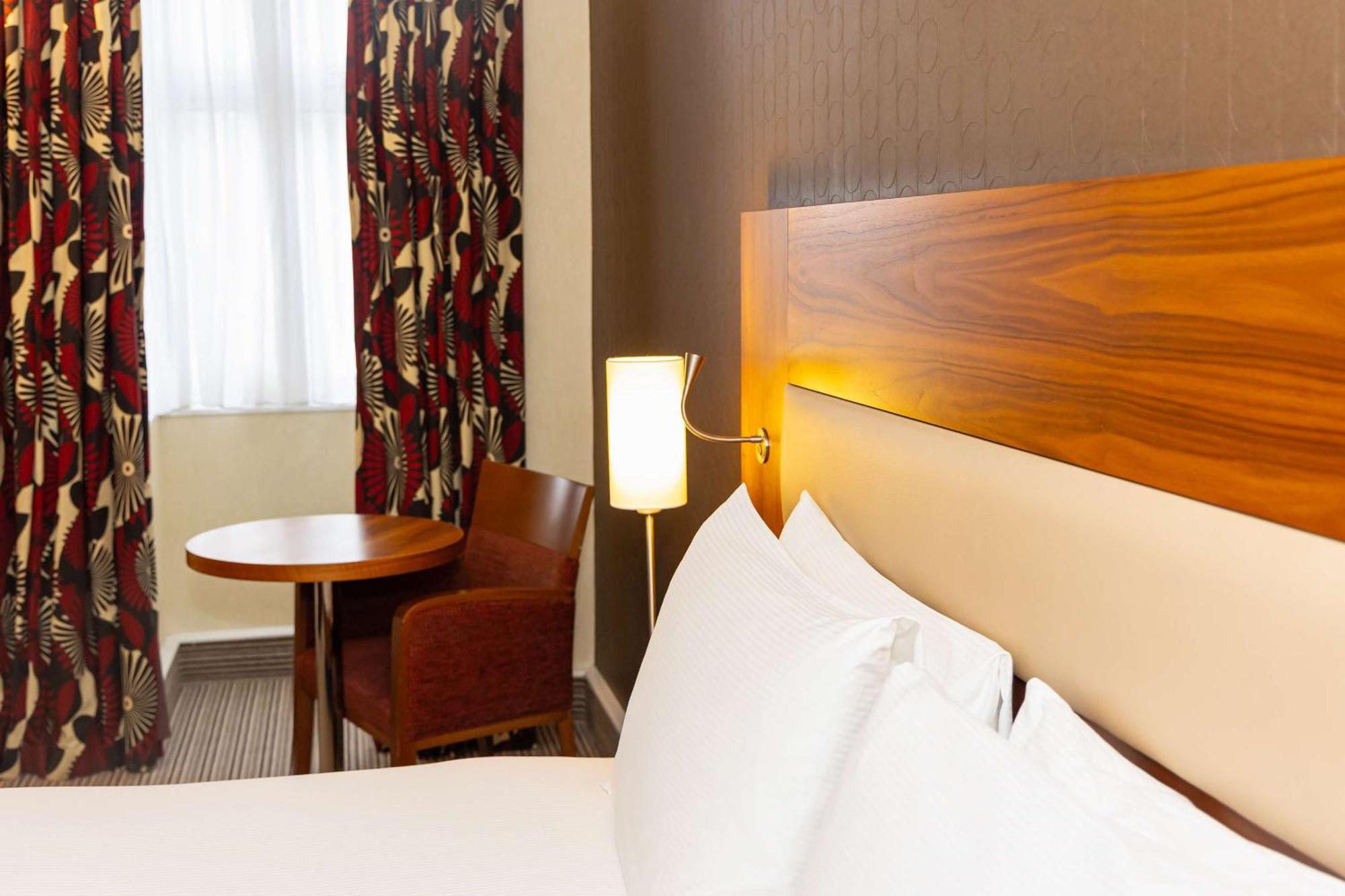 Hilton Olympia 4* London
