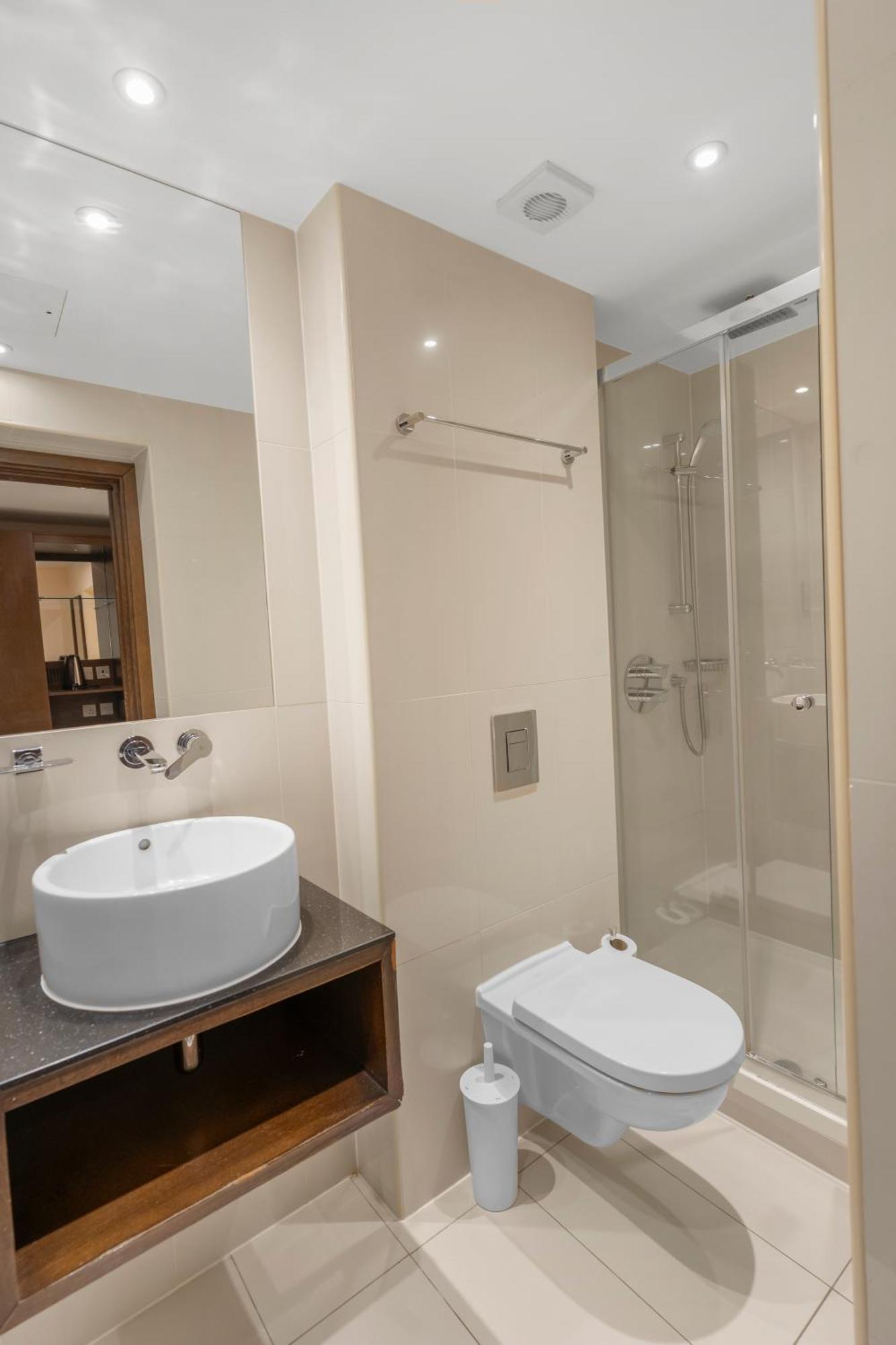 Lha Paddington Hostel