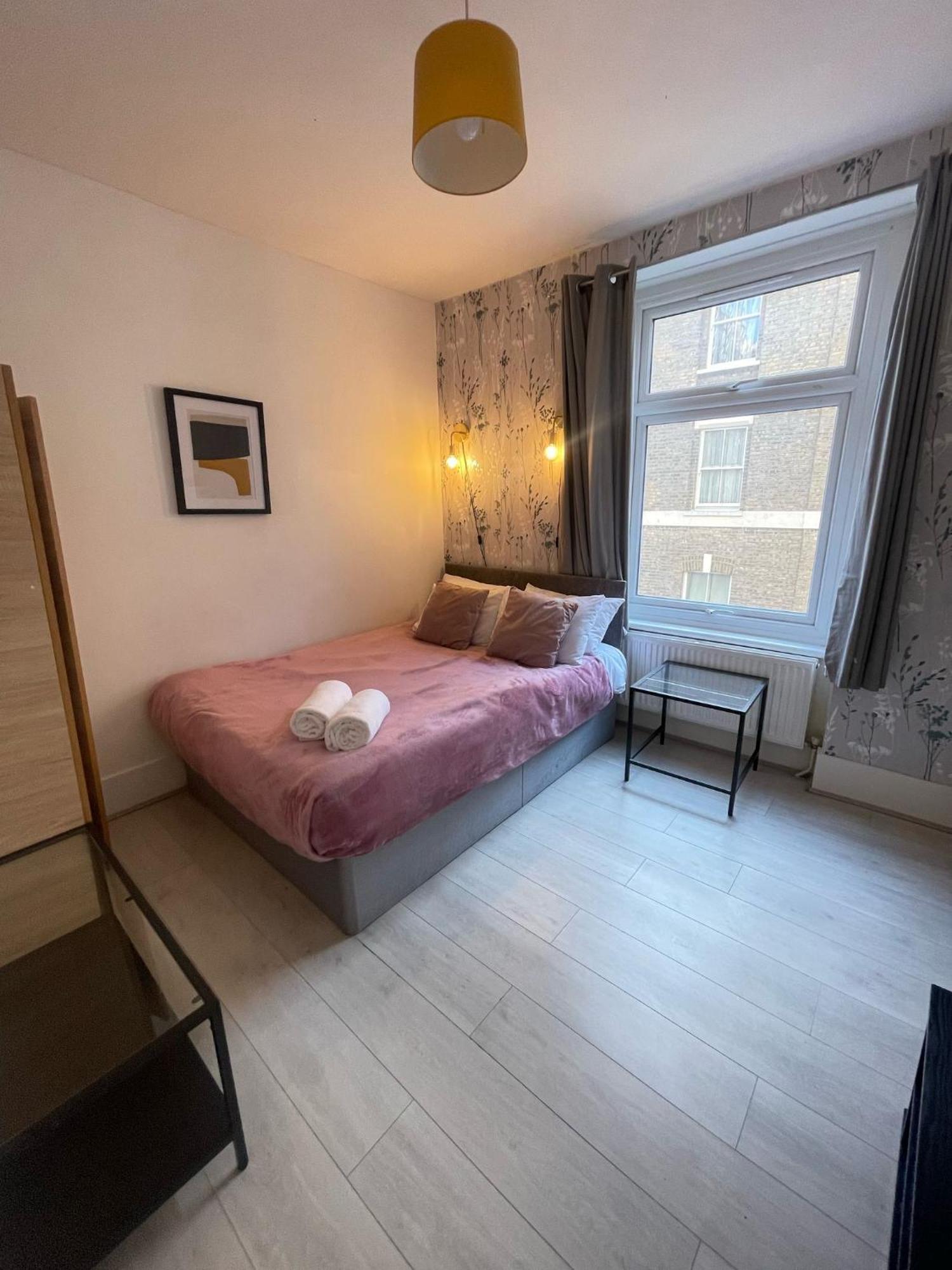 Lovely 2 Bed Flat 2 Floor Miles Londen