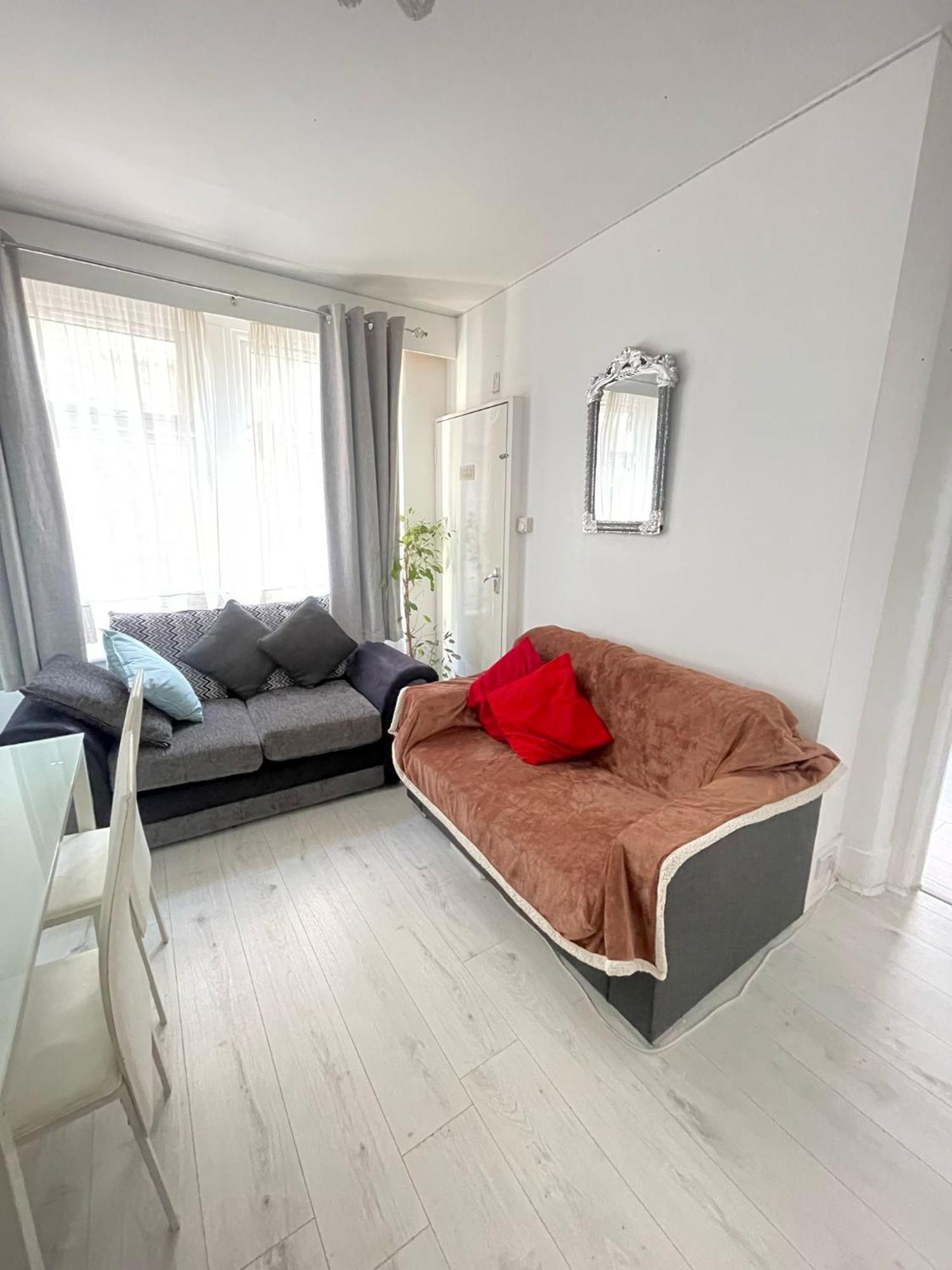 Appartement Lovely 2 Bed Flat 2 Floor Miles