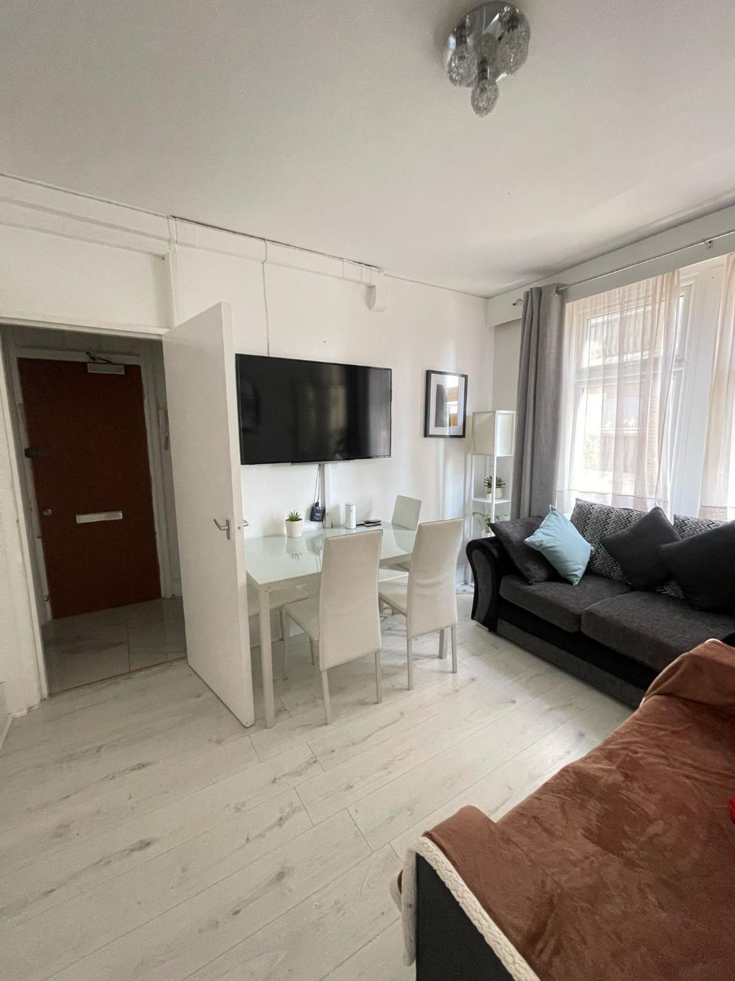 Lovely 2 Bed Flat 2 Floor Miles Appartement *