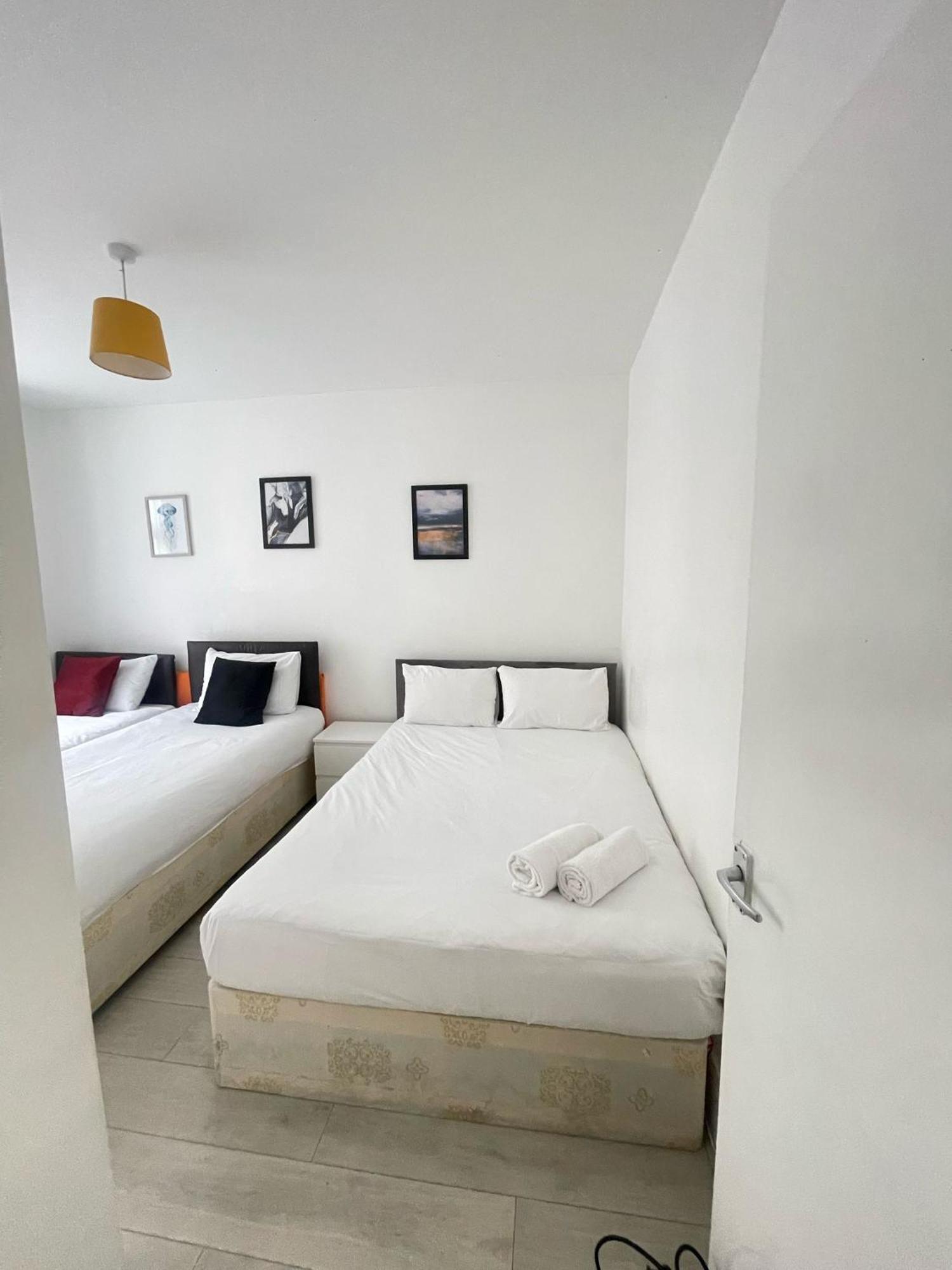 Lovely 2 Bed Flat 2 Floor Miles *