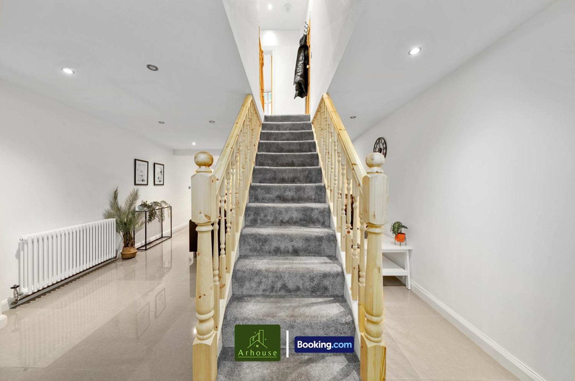 Two Bedroom By Arhouse Short Lets & Serviced Clapham With Free Wifi