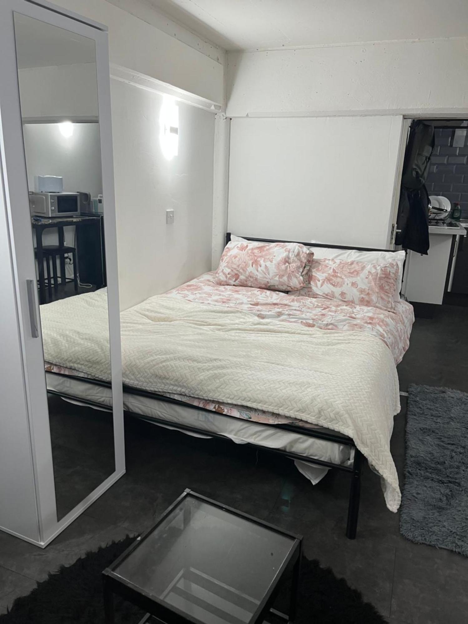 Apartment Elite Away From *
