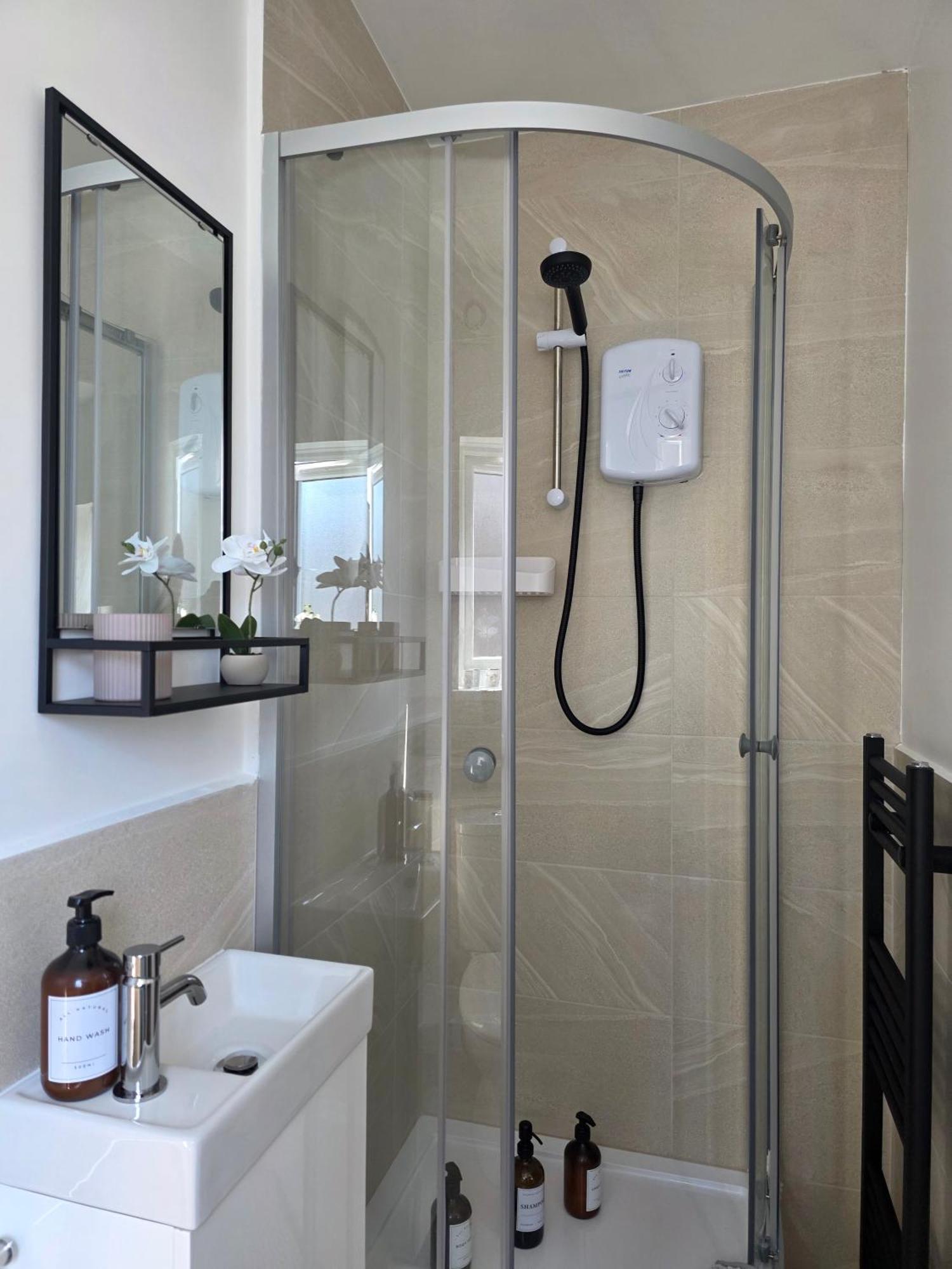 Superb Flat 4 In Central London Bed & Breakfast Londen