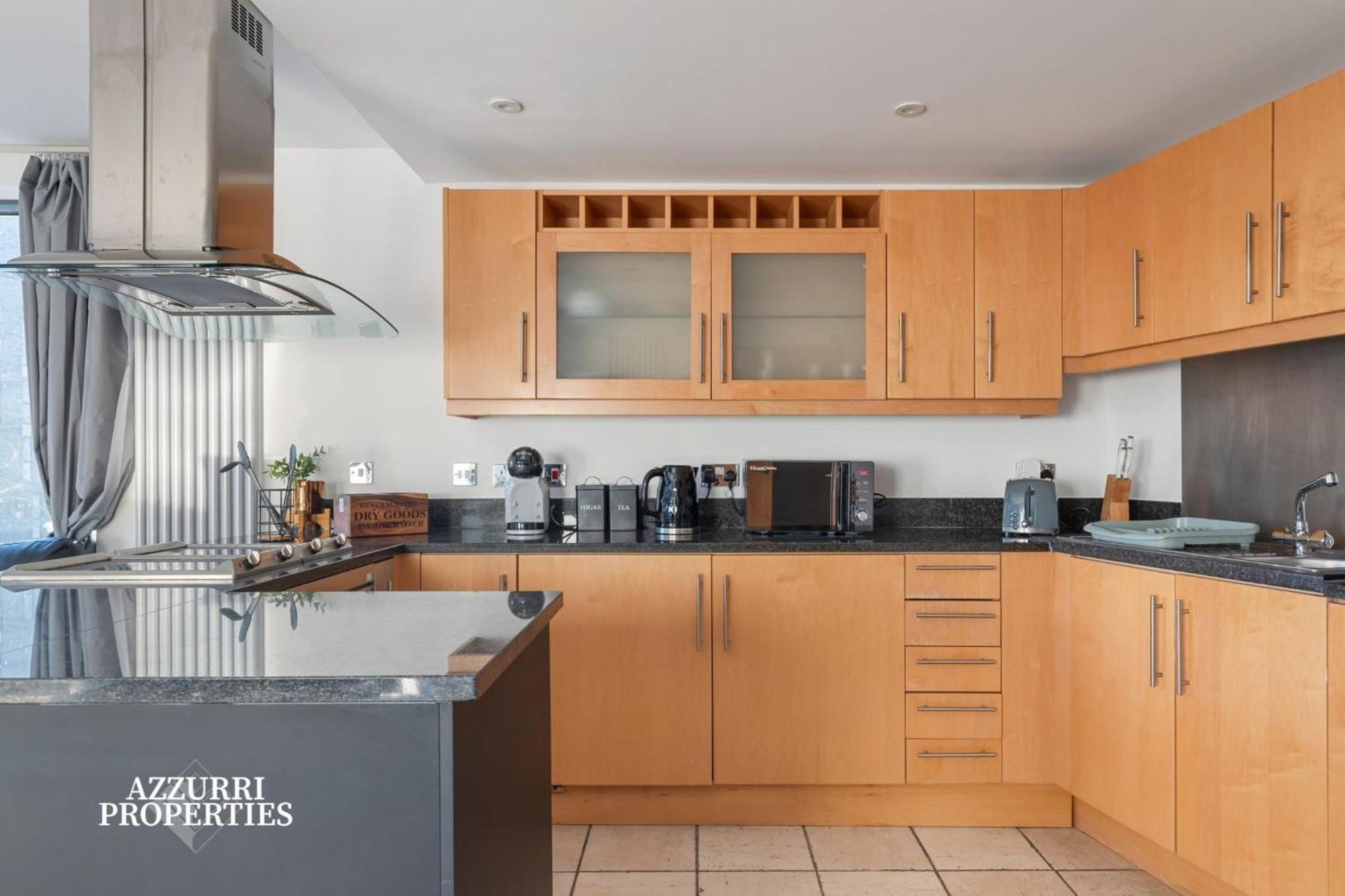 2 Bed Only Five Minutes Walk From Crossharbour Appartement Londen