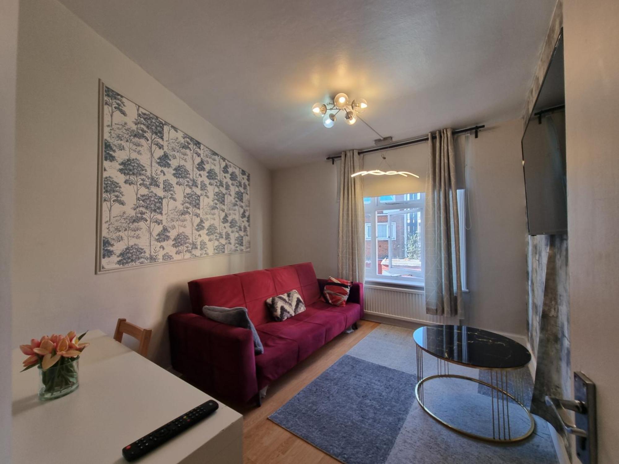 Apartment A4-1st Floor 3 Bed Flat Near Elephant And Castle