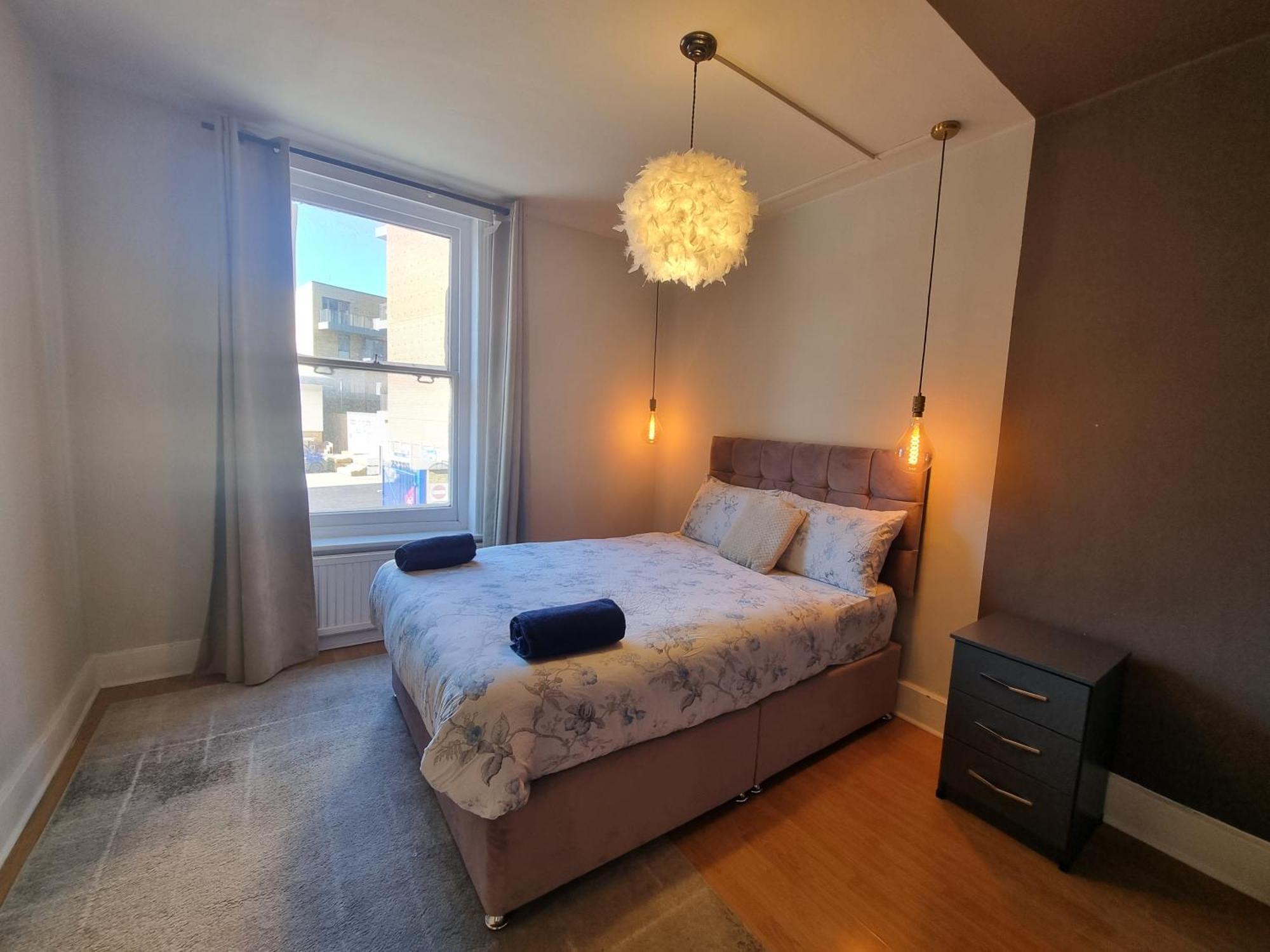 A4-1st Floor 3 Bed Flat Near Elephant And Castle Apartment
