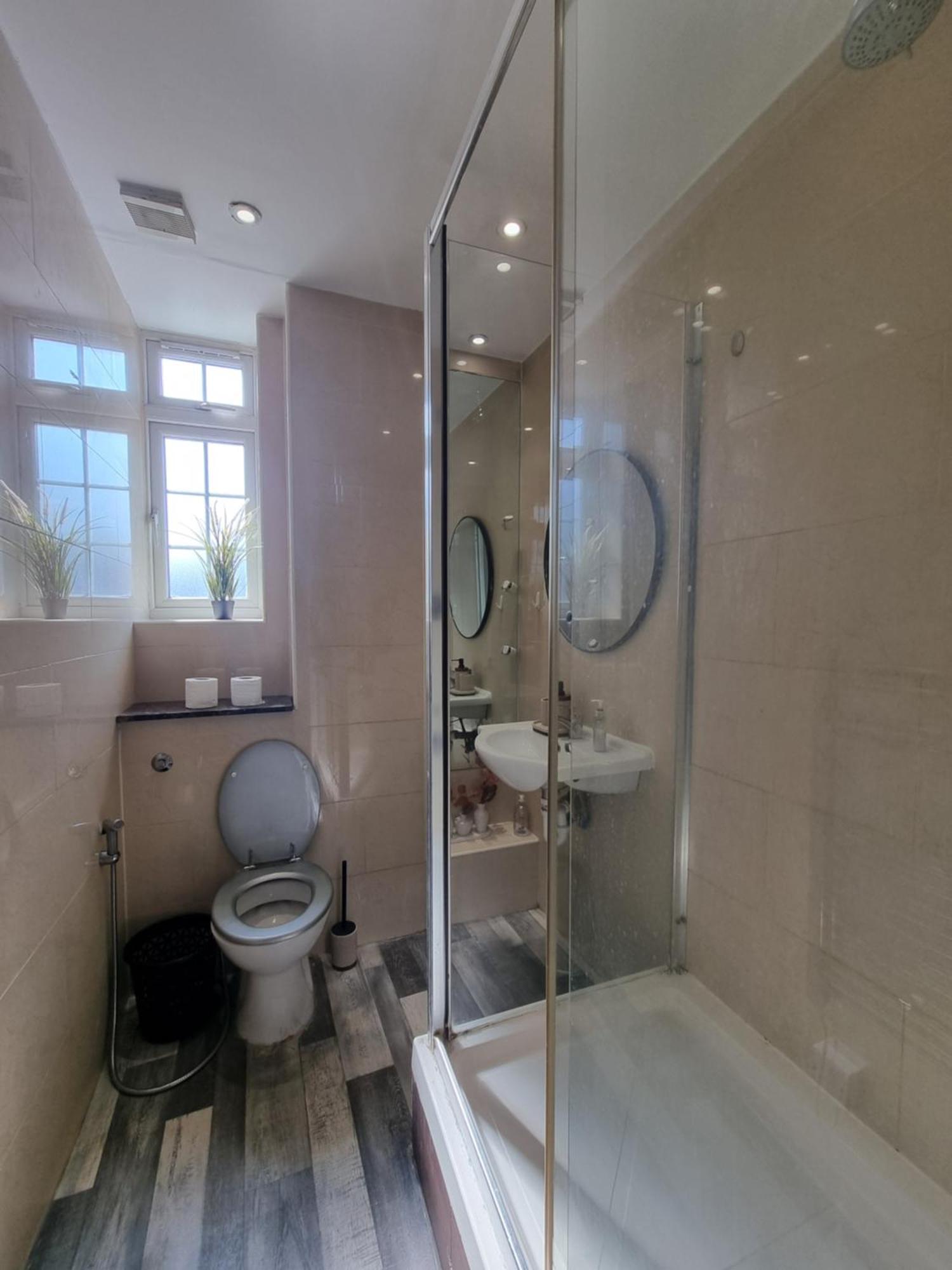 2nd Flr 3 Bed Flat In The Heart Of Edgware Road-g20 Apartment