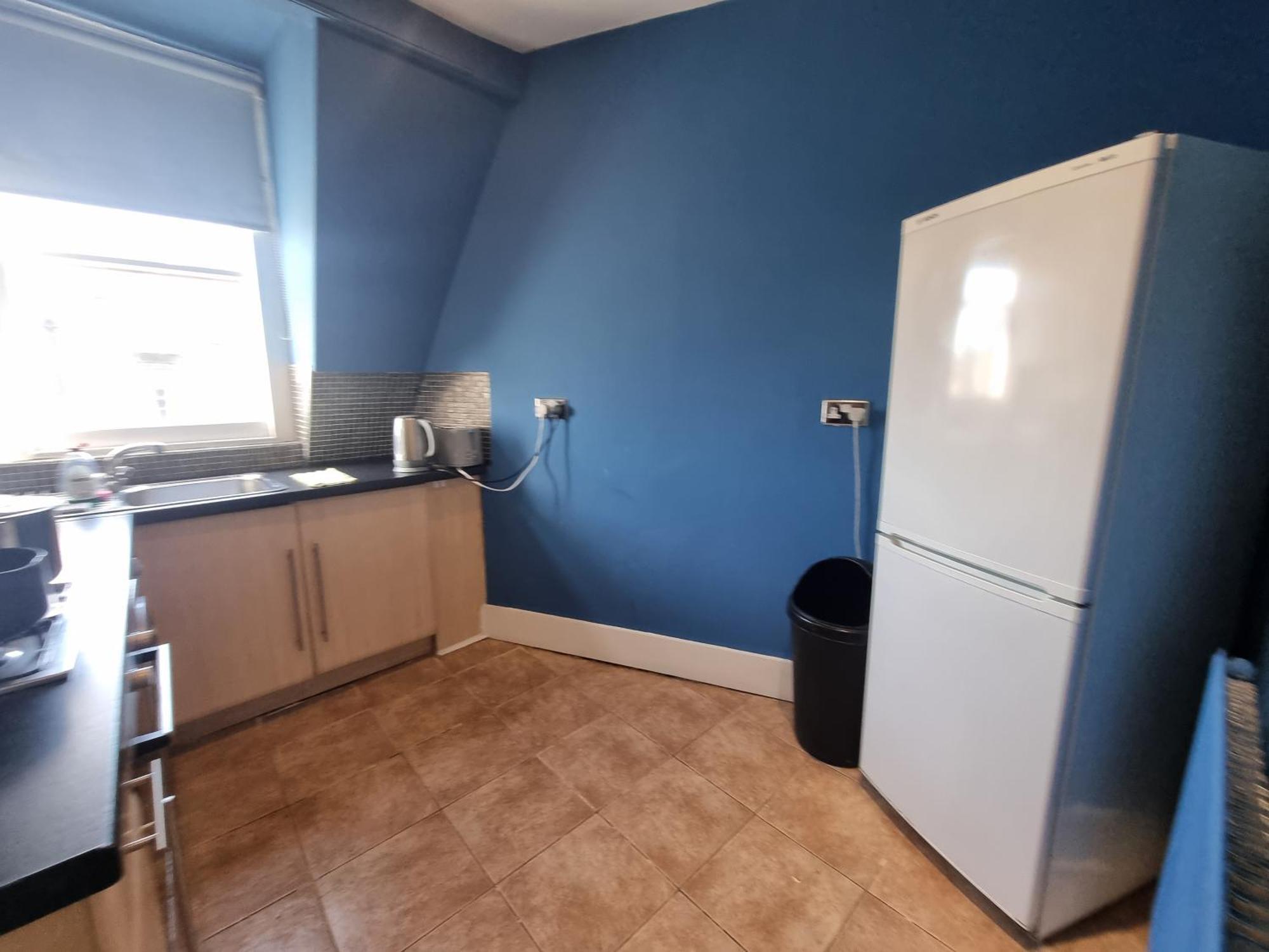 A8-3rd Floor 3-bed Flat In Elephant And Castle