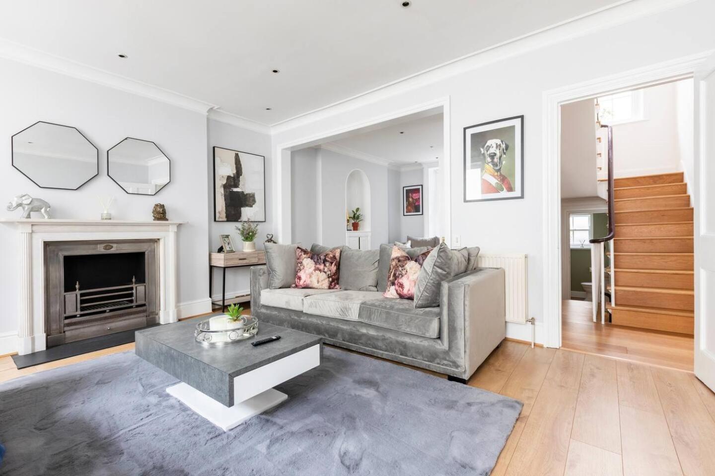 Townhouse Mansion By Buckingham Palace Holiday home London