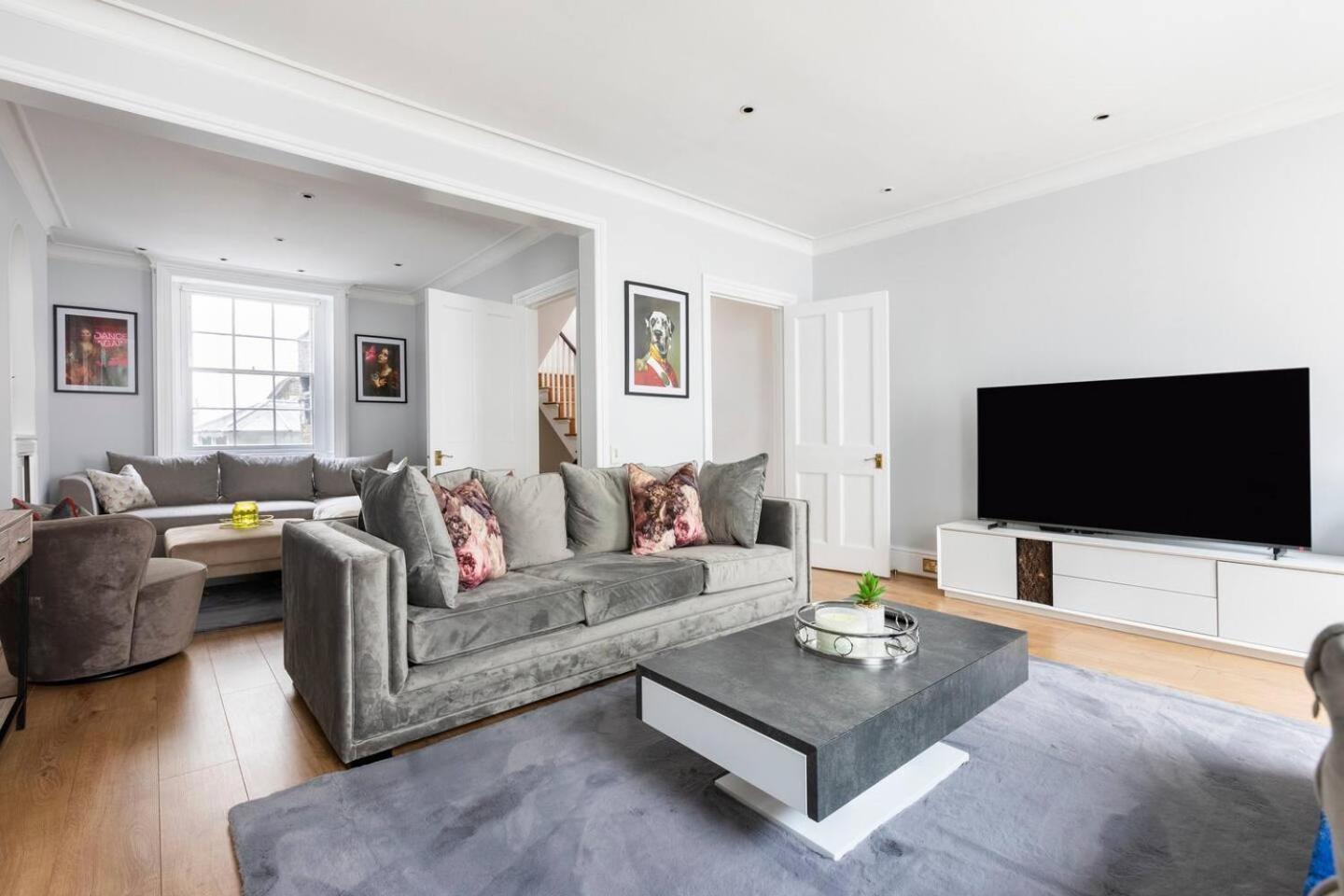 Townhouse Mansion By Buckingham Palace Holiday home *