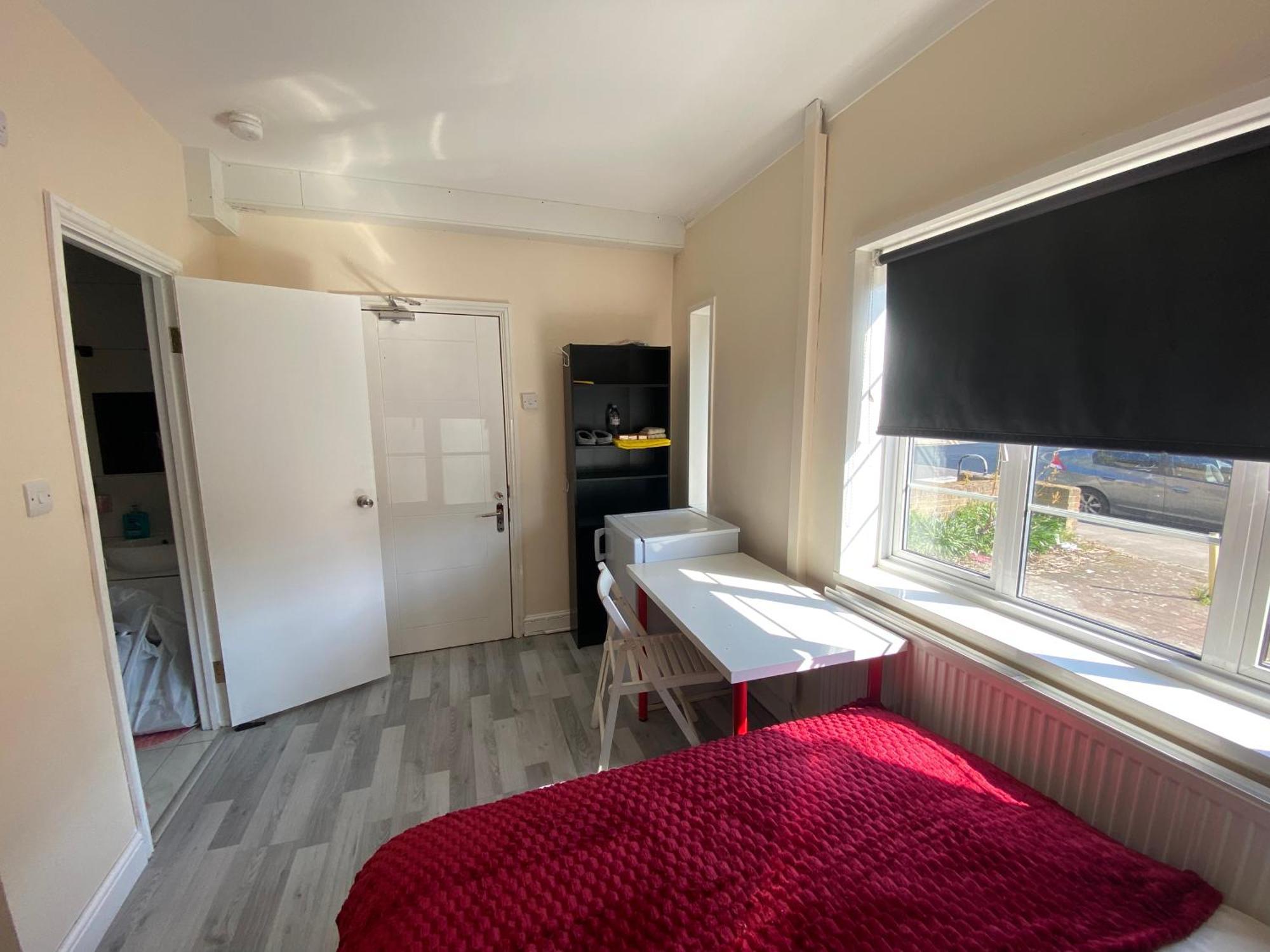 Galsworthy Avenue Homestay