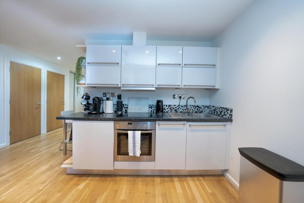 Apartment Floor Skyline 1 Bed