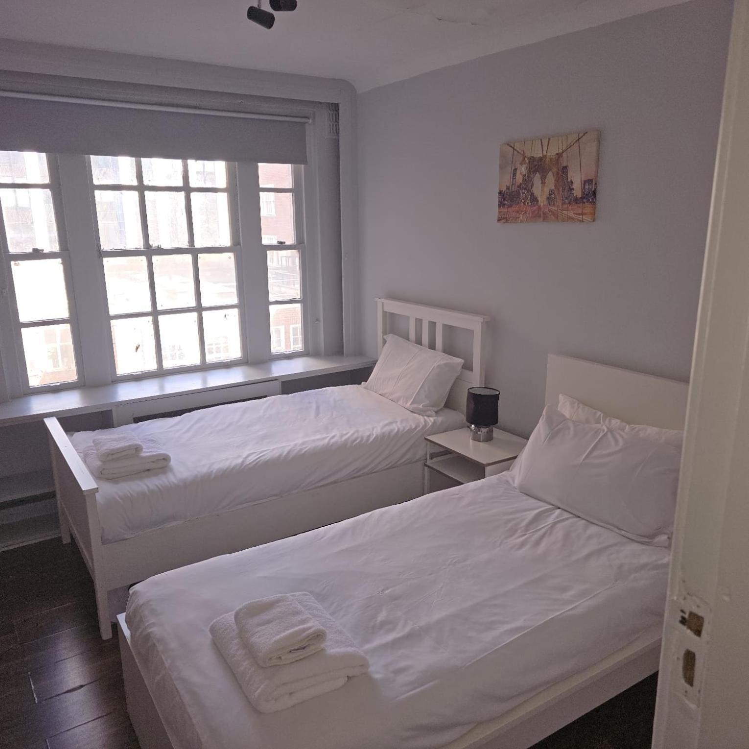 2 Bed Flat In * London
