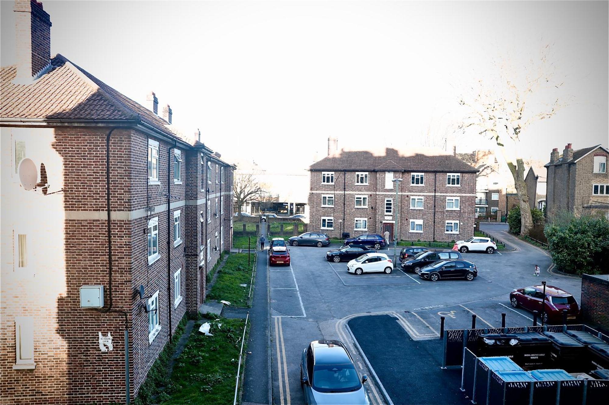 Maitland Luxury 2 Bedroom Greenwich With Good Living Space Sleeps 5 Guest- 1 Minute From Greenwich Dlr Station London