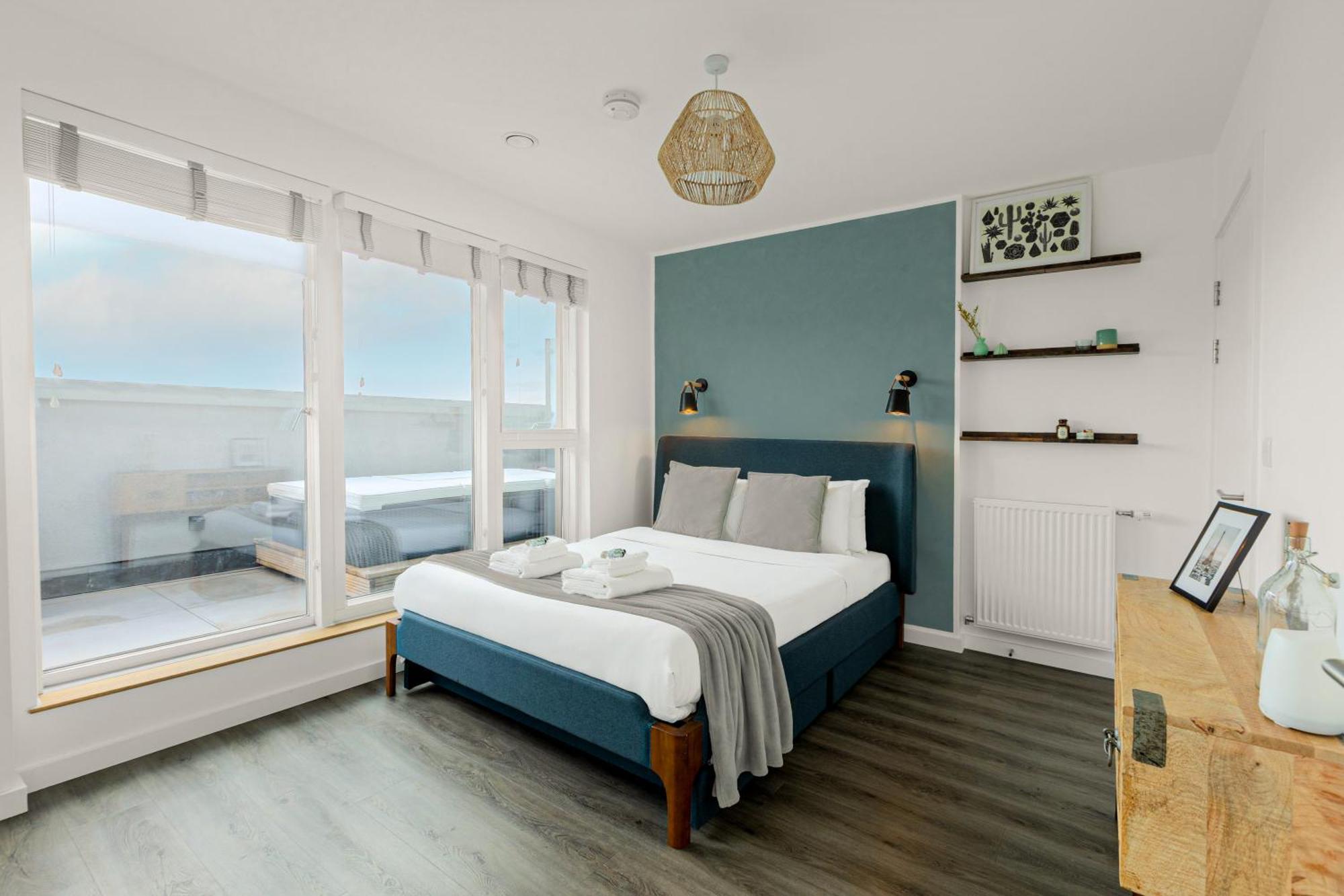 Apartment Magnificent New Cross 2br Penthouse With Balcony And Views