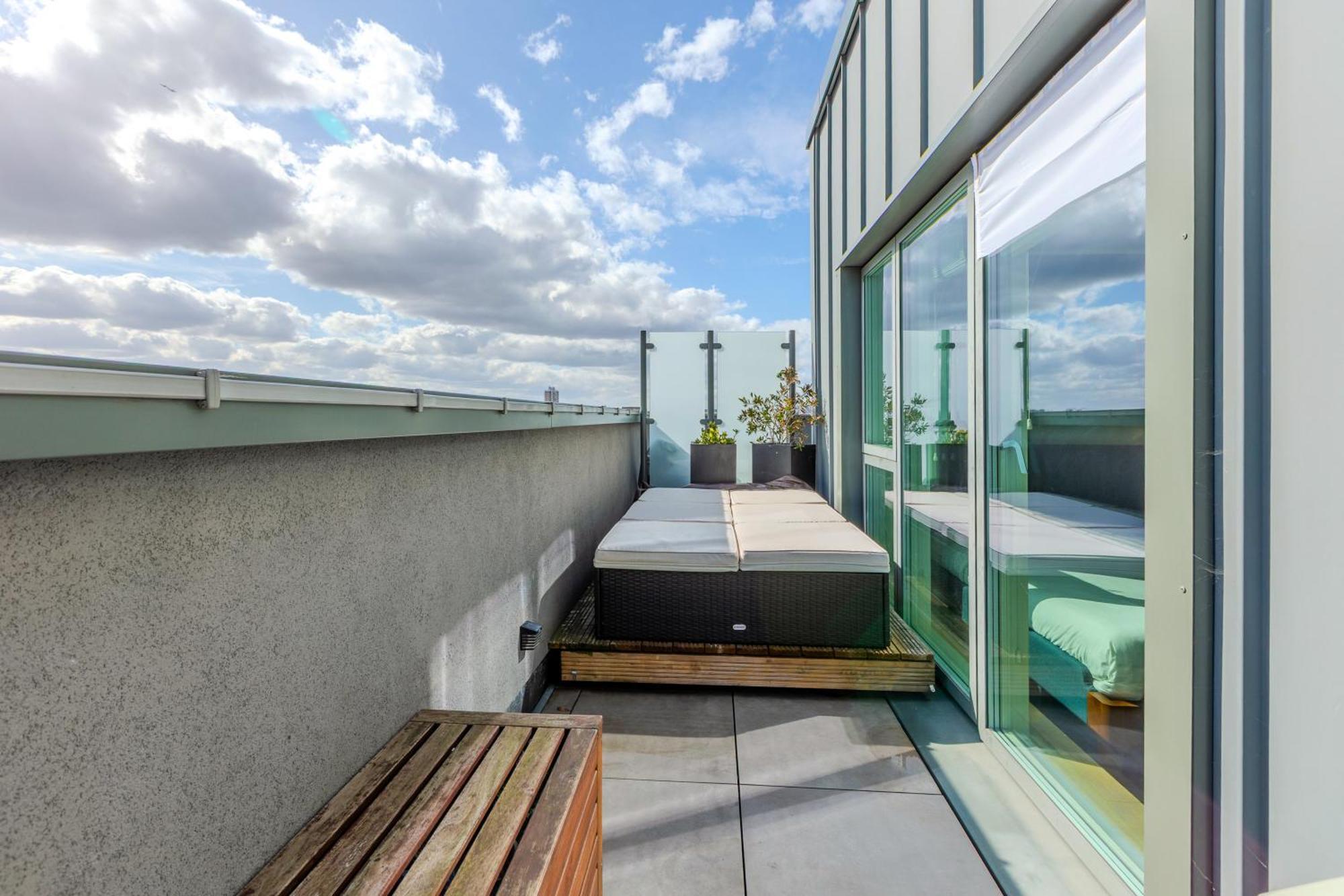 Appartement Magnificent New Cross 2br Penthouse With Balcony And Views