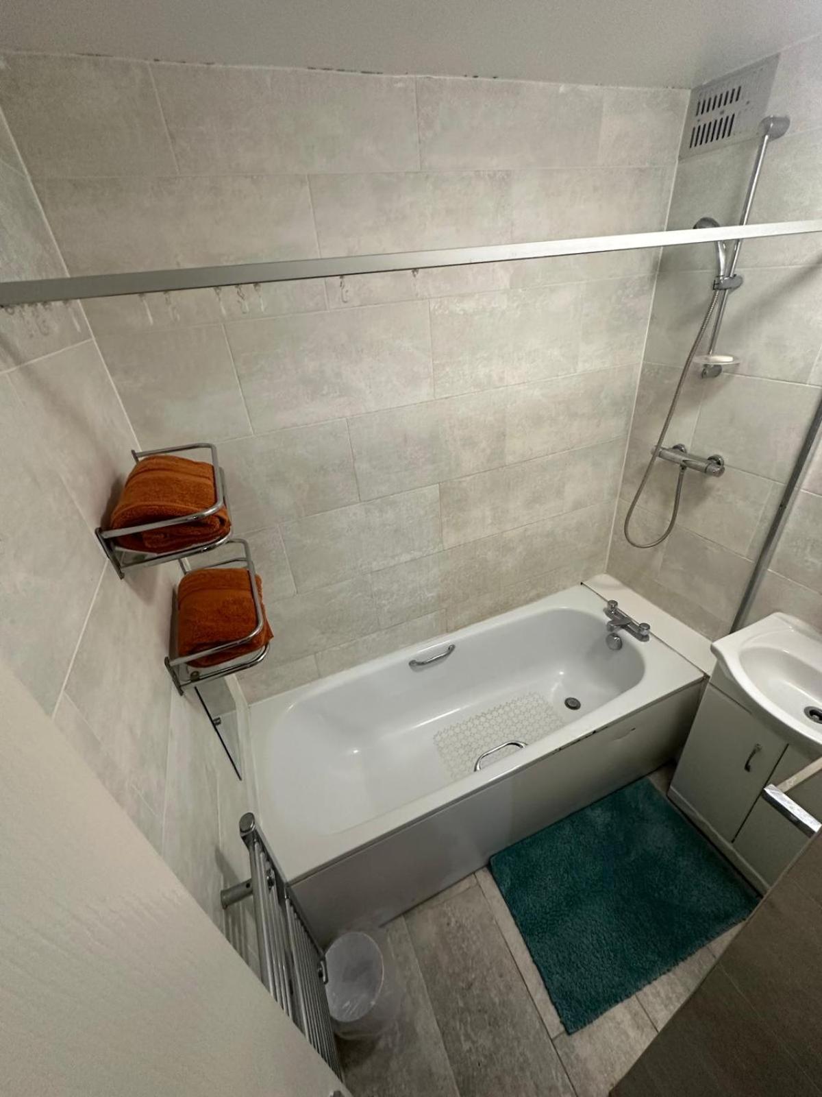 Stunning 3bedroom Flat In Bethnal Green- 3mins Away From Underground Station * London