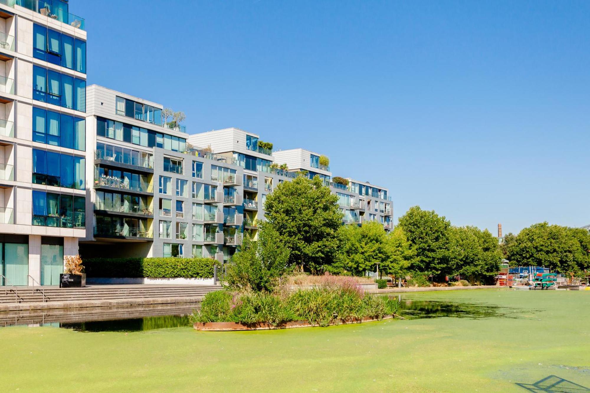 Apartment Angel Waterside - 2 To 3 People London