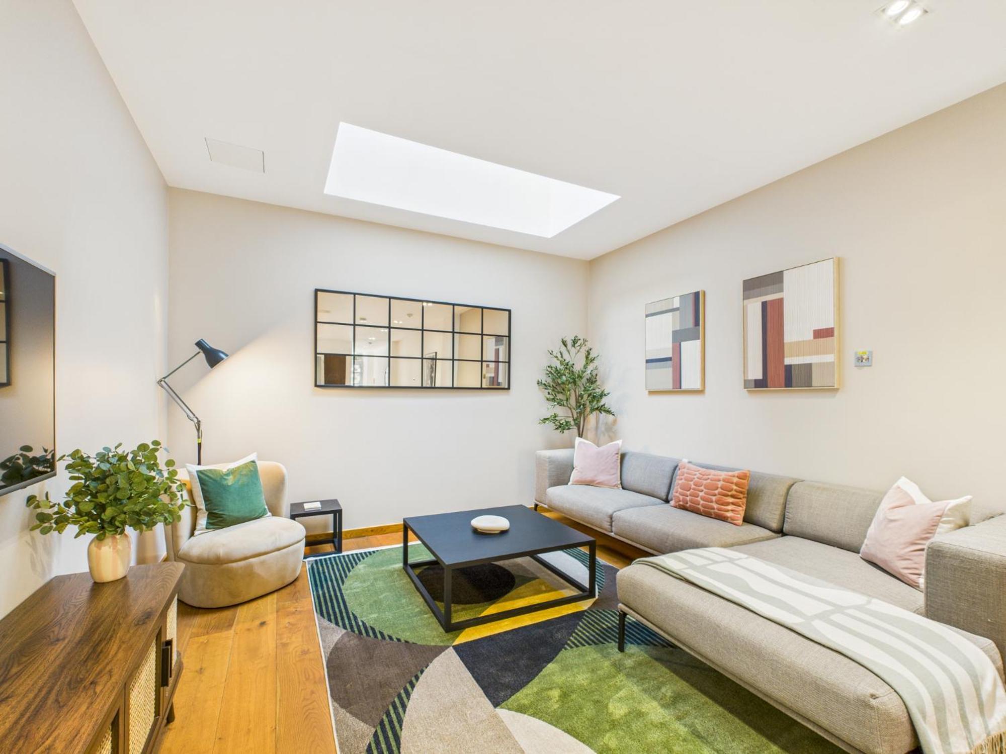 Be - The Camden Town Residences Apartment *
