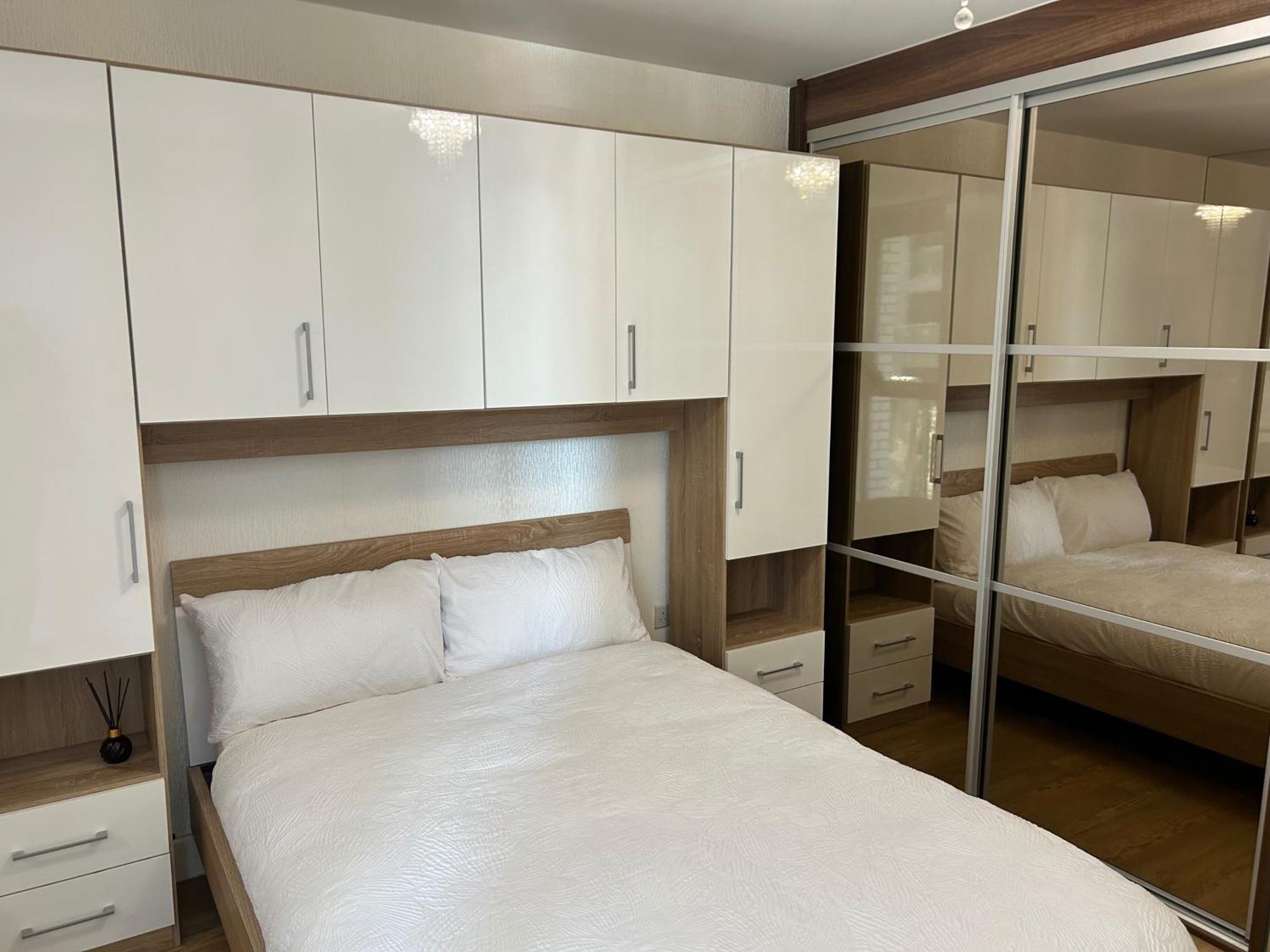 Apartamento 1-Bed Apt Sleeps 4 Central To Shops & Transport Londres
