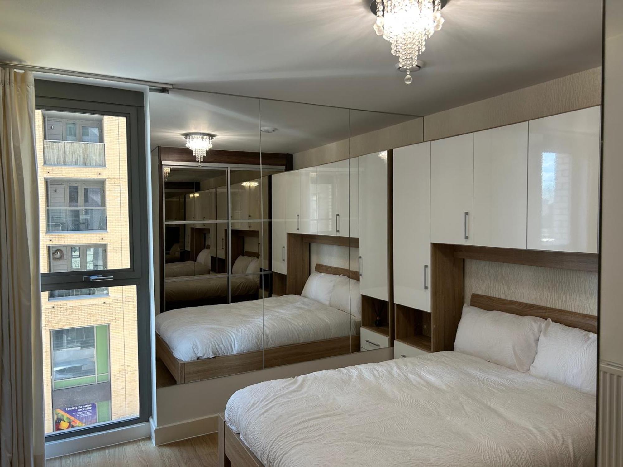 Apartamento 1-Bed Apt Sleeps 4 Central To Shops & Transport