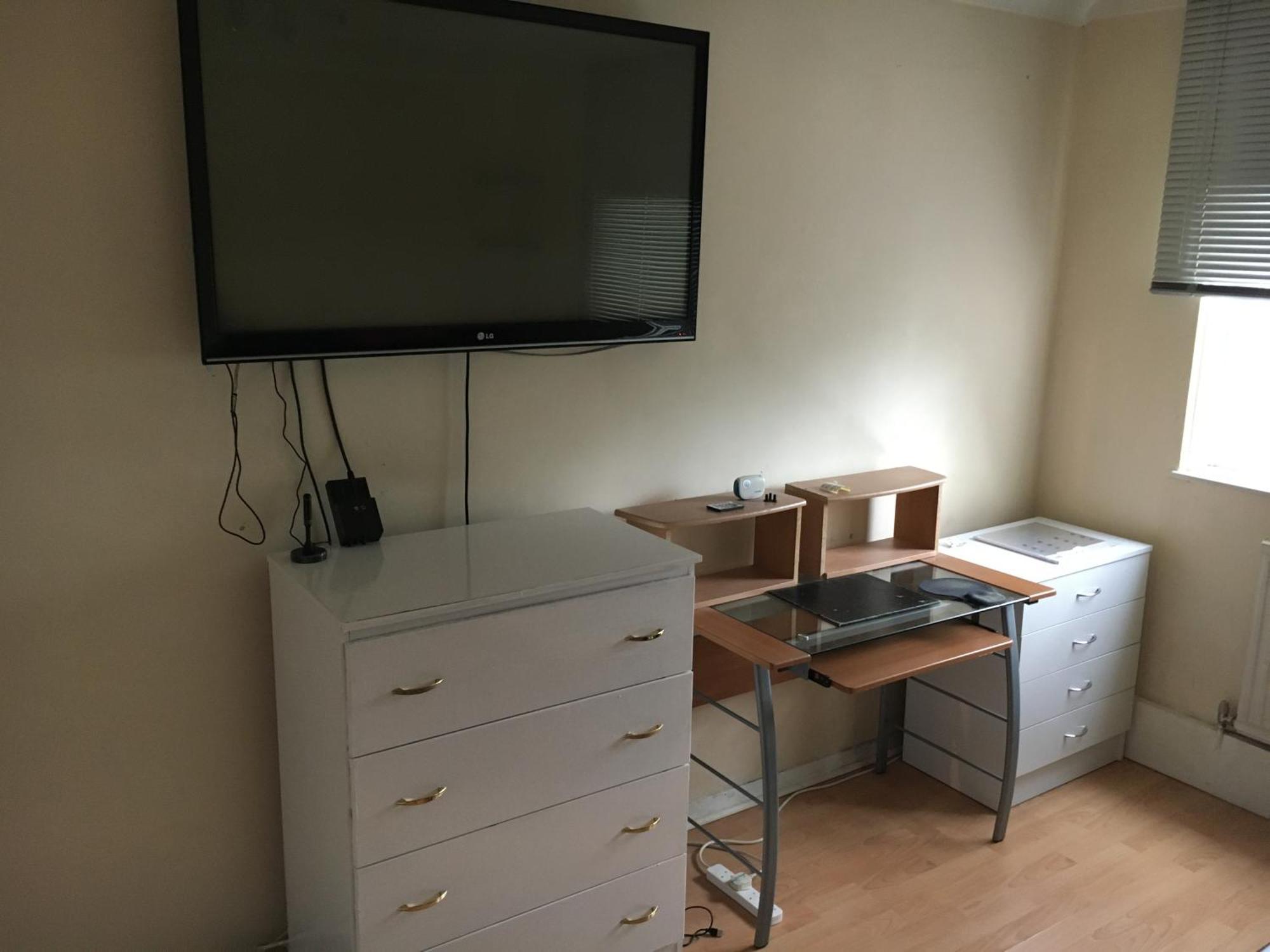 Guest house Newham Residence *