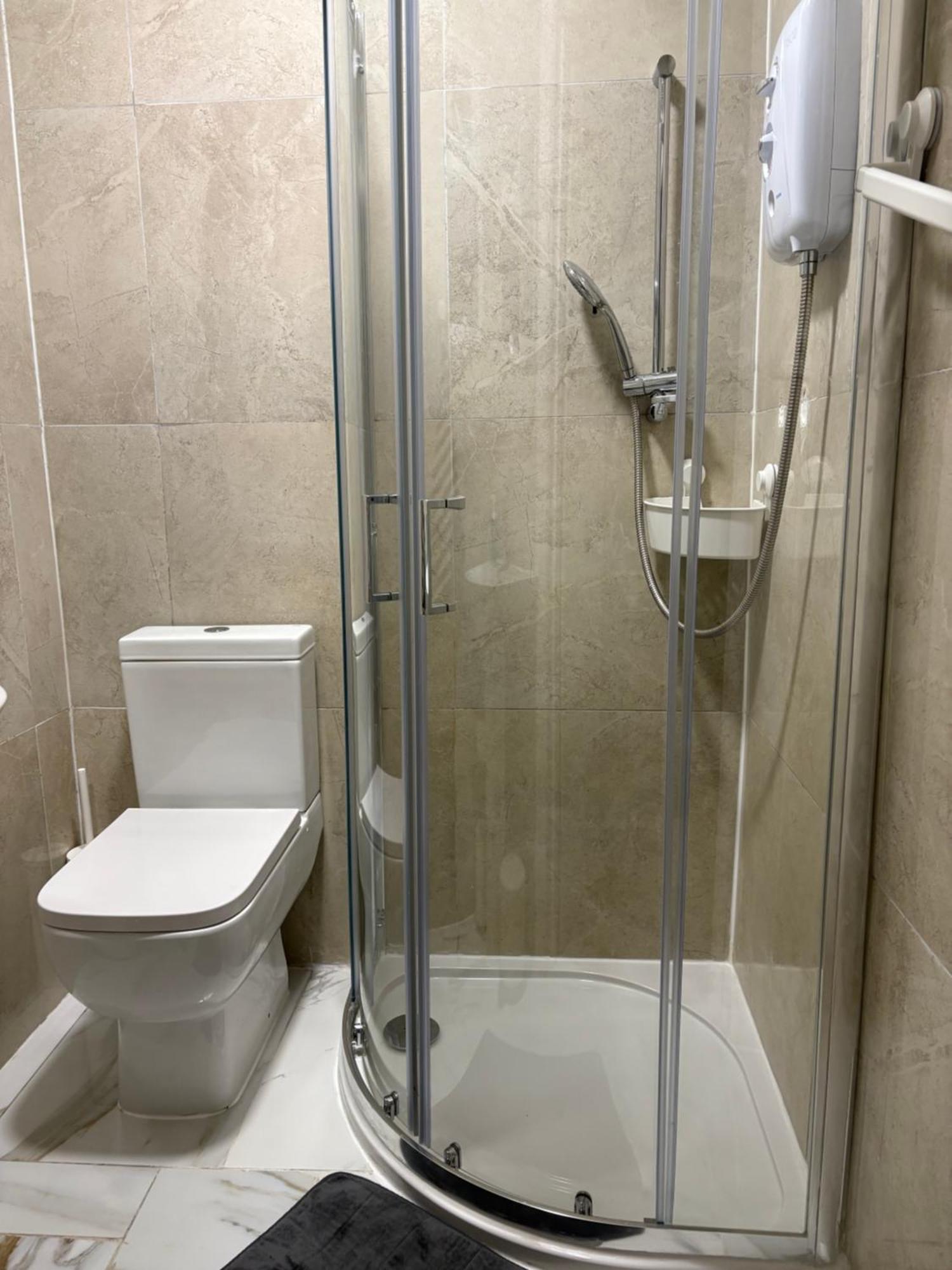 Comfy Private Wembley Stadium 6 Minutes Away Privatunterkunft
