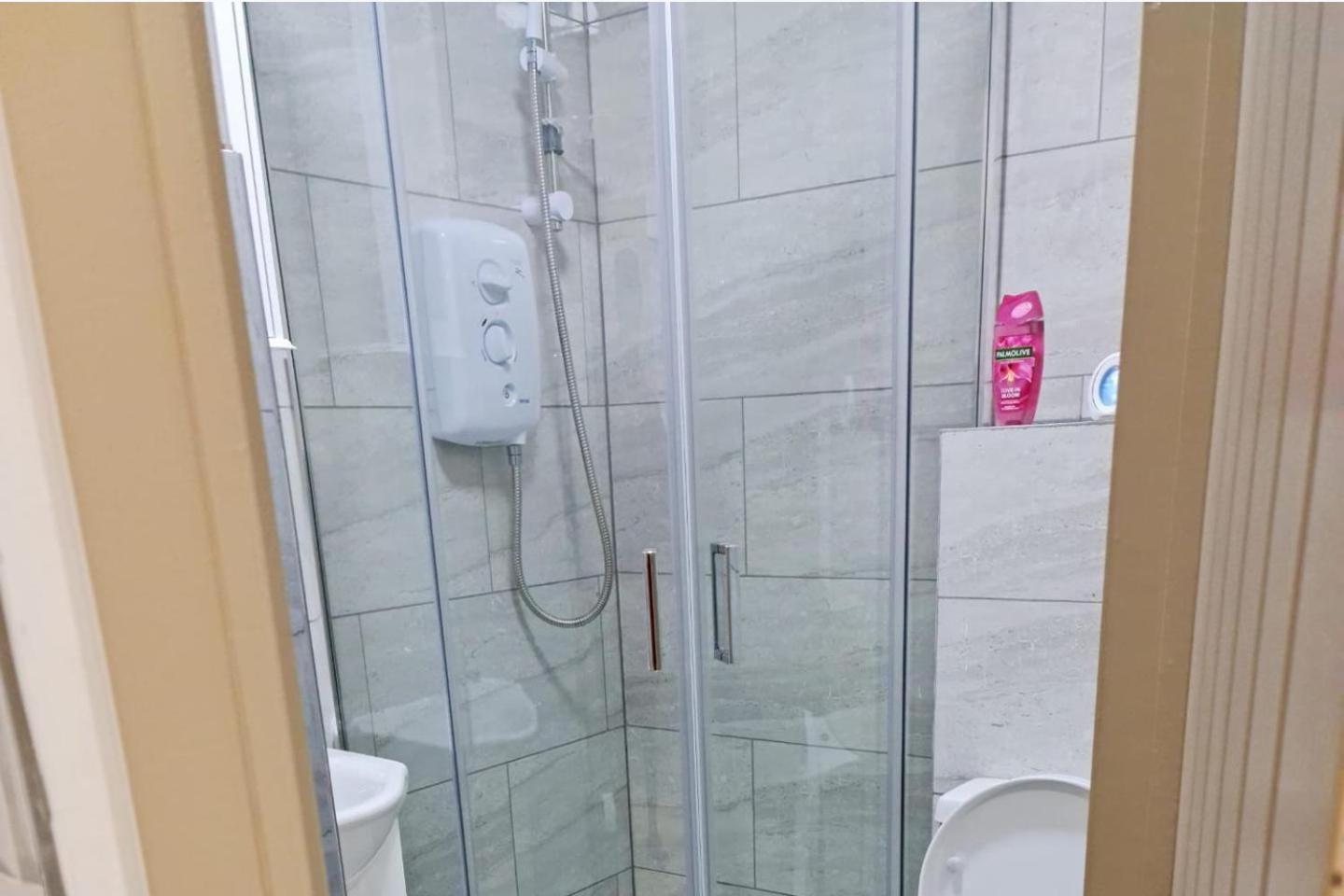 Studio-sleeps 2-garden-30 Min Ldn Apartment *