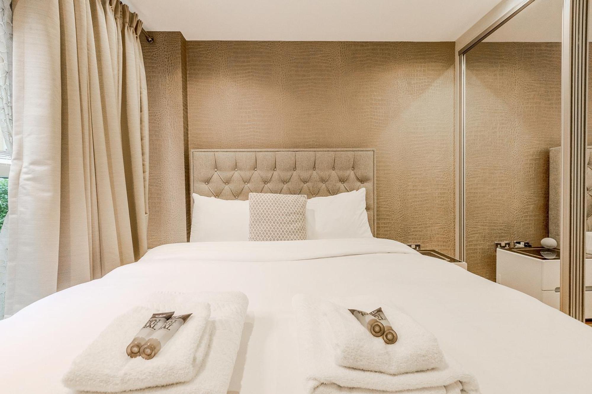 Upscale 3br W Balcony, 3min Railway Station * Londres