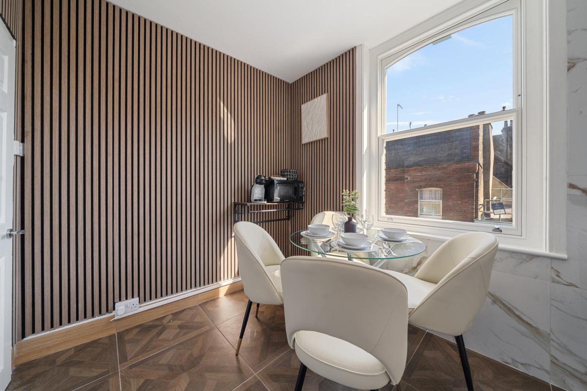 Stylish In The Heart Of Soho Your West End Escape! Gsg Apartment London