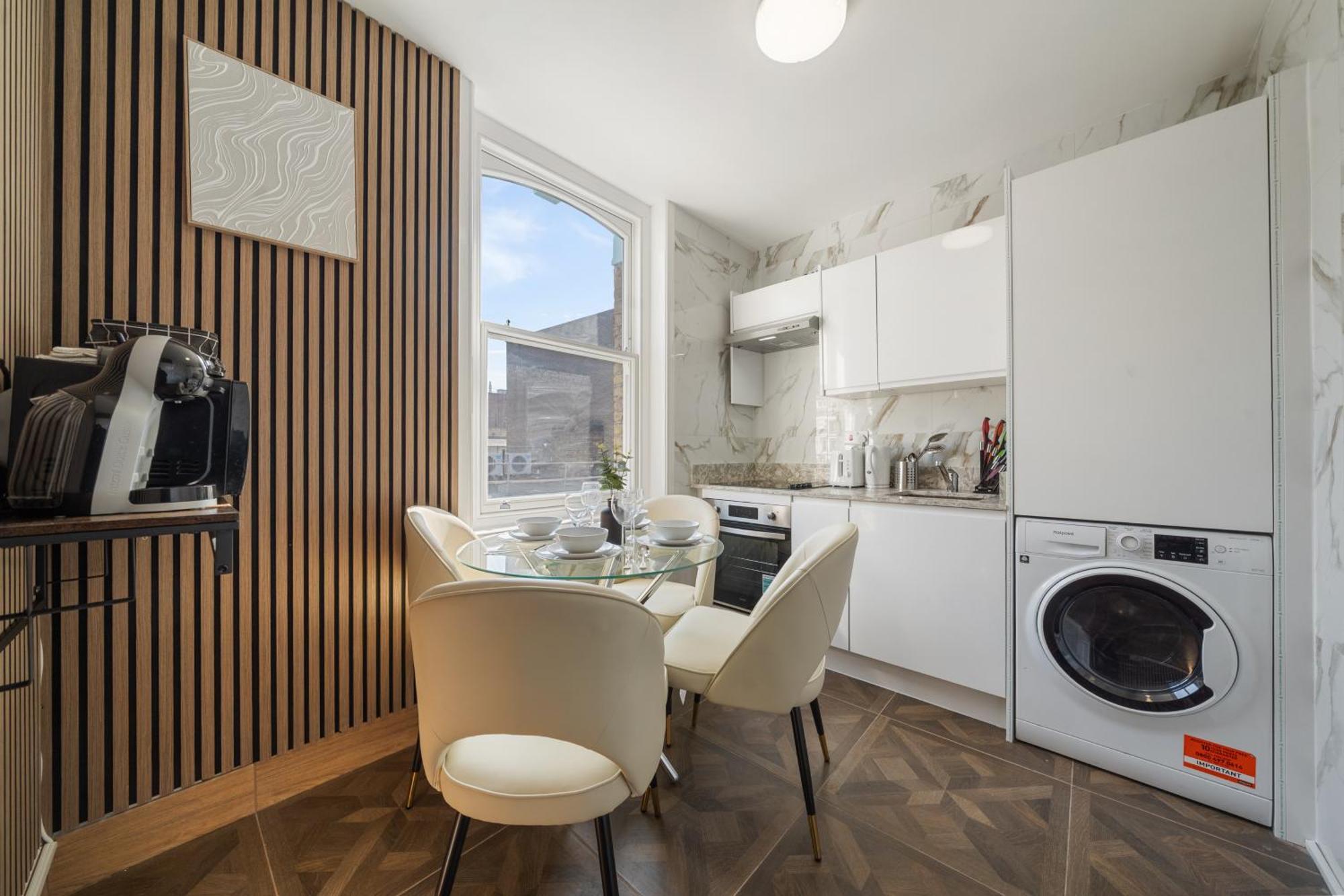 Stylish In The Heart Of Soho Your West End Escape! Gsg Appartement Londen