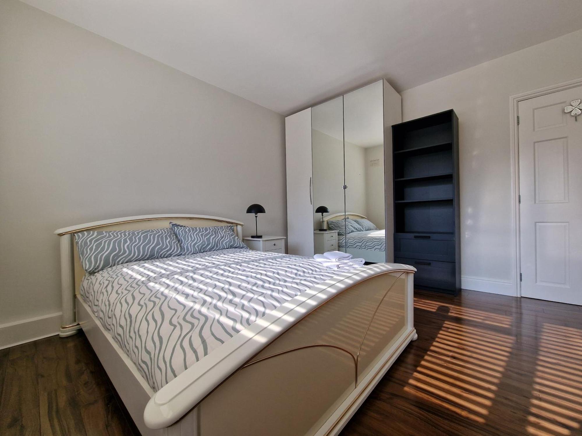 Apartment 2 Bed Close To