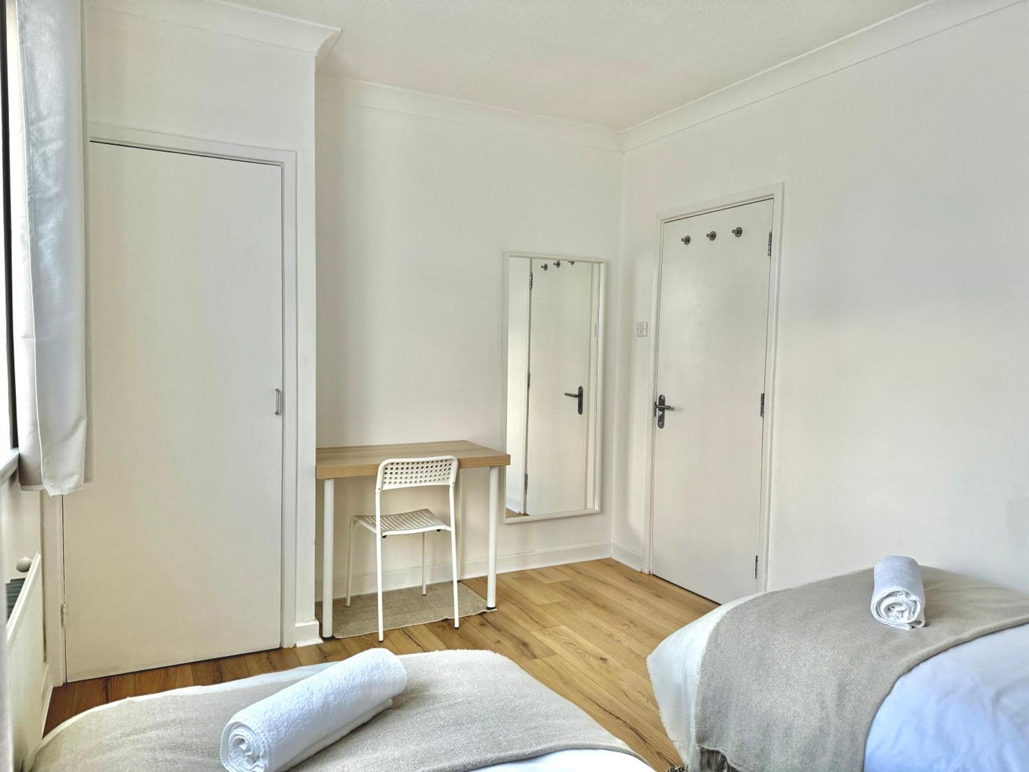 Your Cosy Get-away 5 Minutes From Canning Town Station, Near Excel & O2