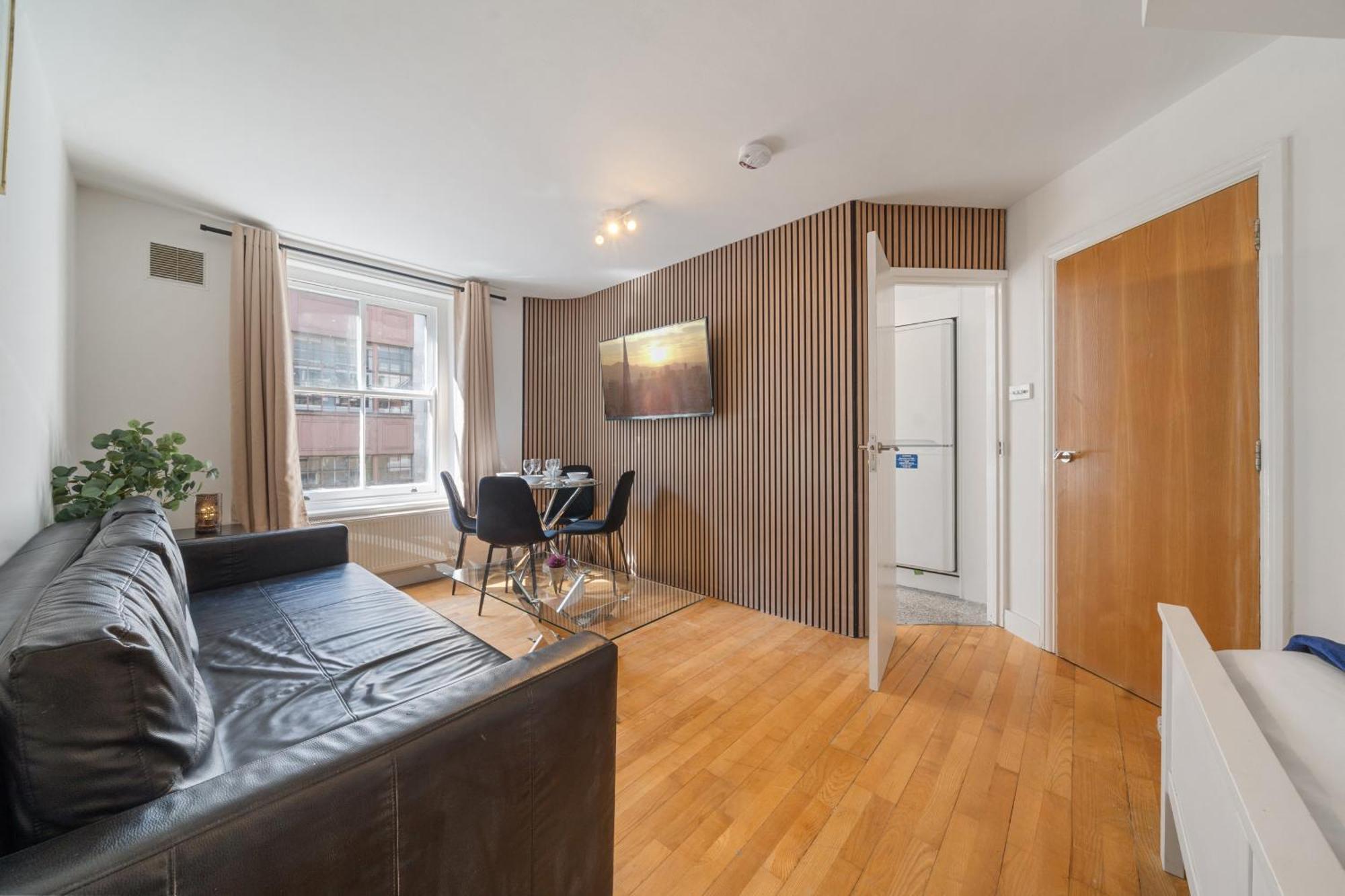 Stylish And Modern In Vibrant Soho Unbeatable Location Wdg * London