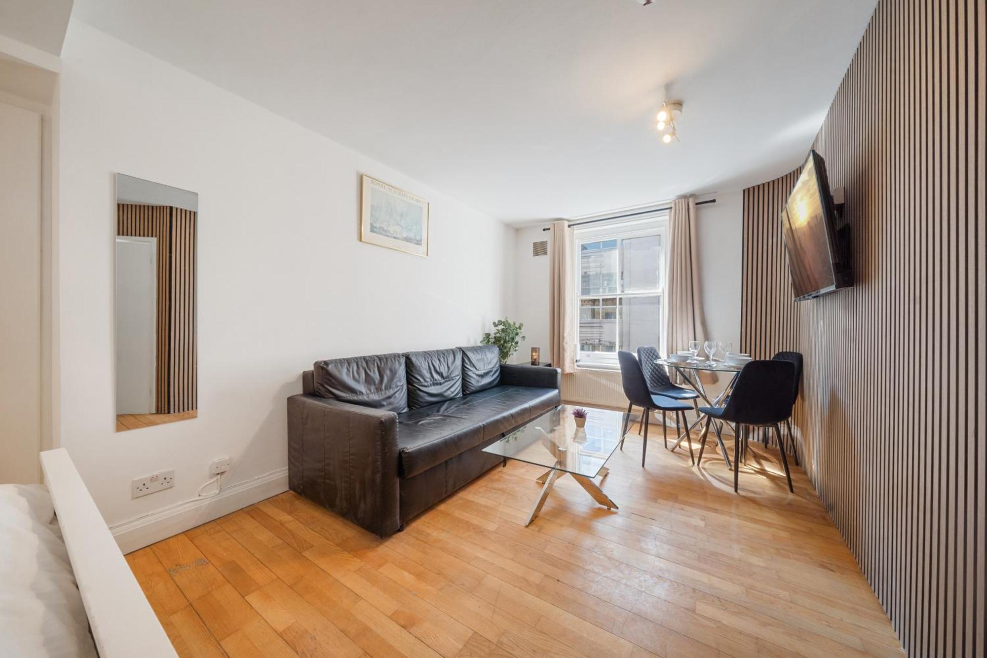 Stylish & Bright In The Heart Of Soho Unbeatable Location Wd8 Apartment *