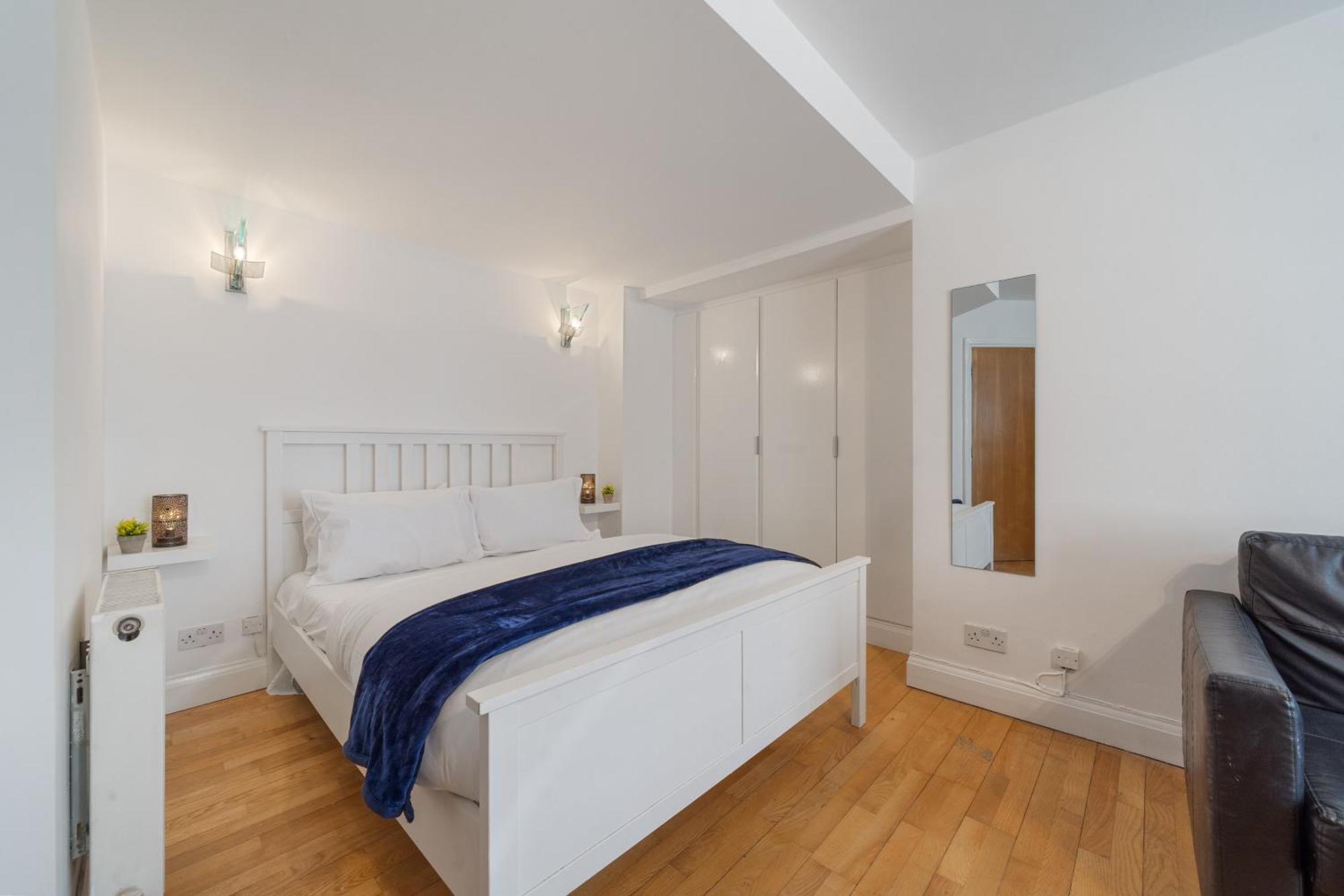 Stylish & Bright In The Heart Of Soho Unbeatable Location Wd8 * London
