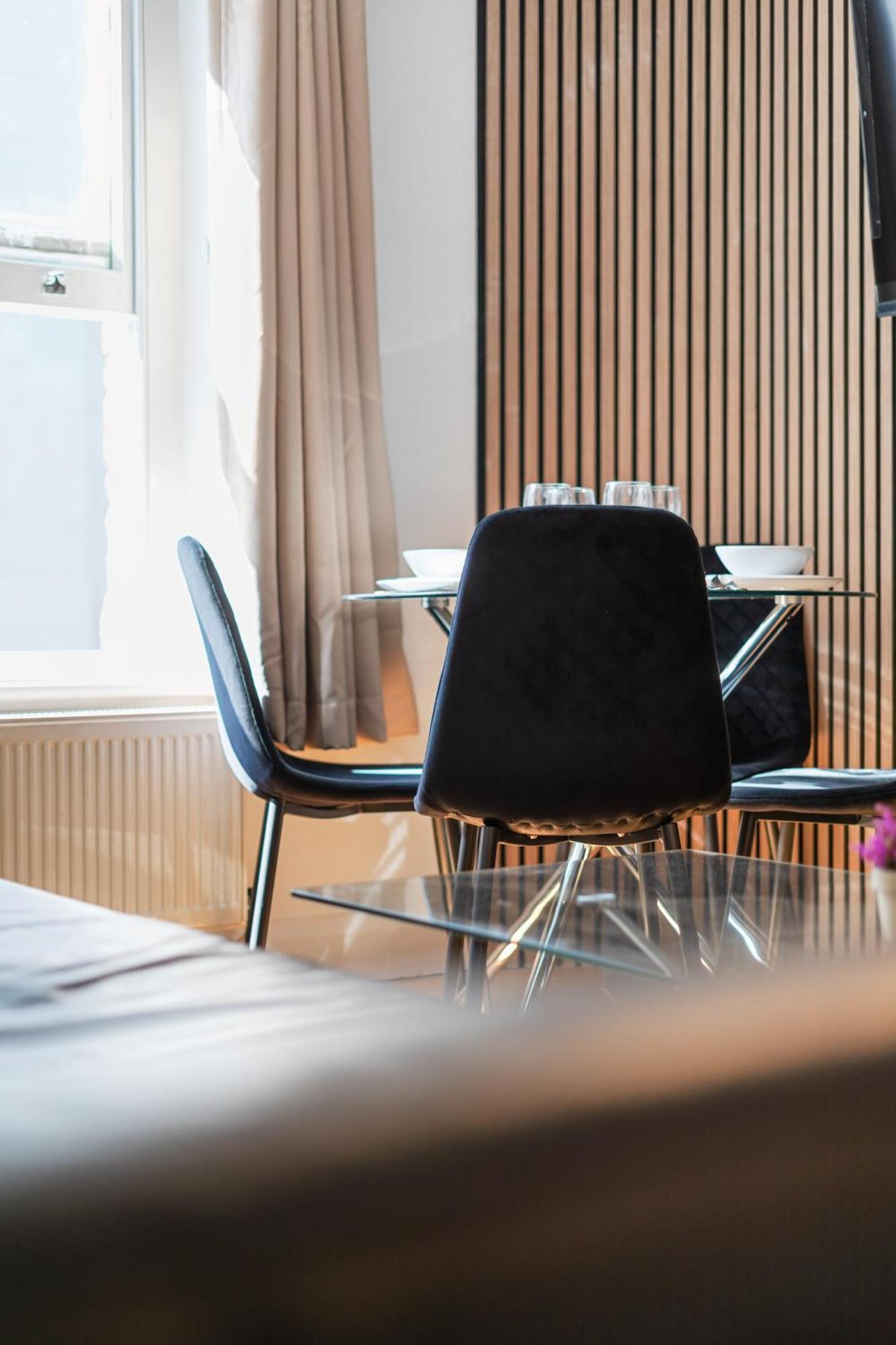Stylish & Bright In The Heart Of Soho Unbeatable Location Wd8 * London