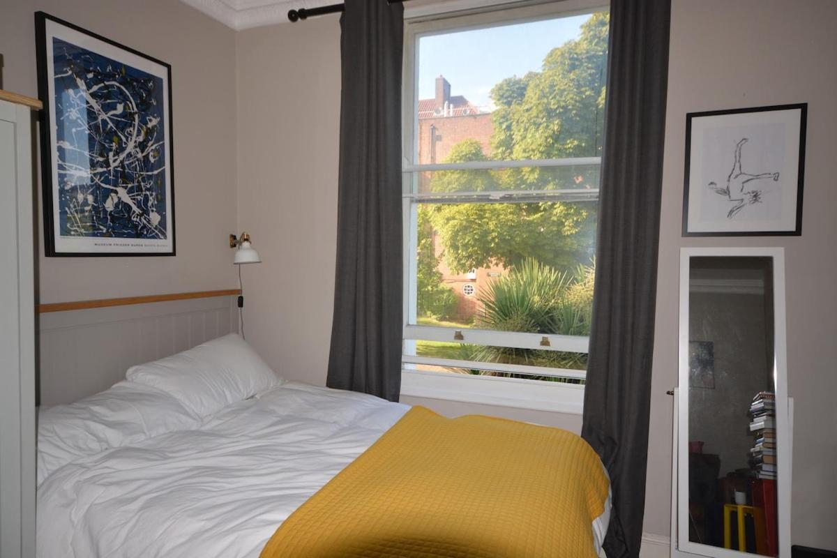 Primrose Hill Classic With A Modern Touch * London
