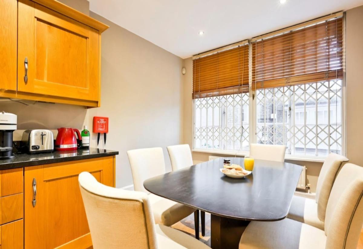Apartment 5 Bedrooms House In Chelsea *