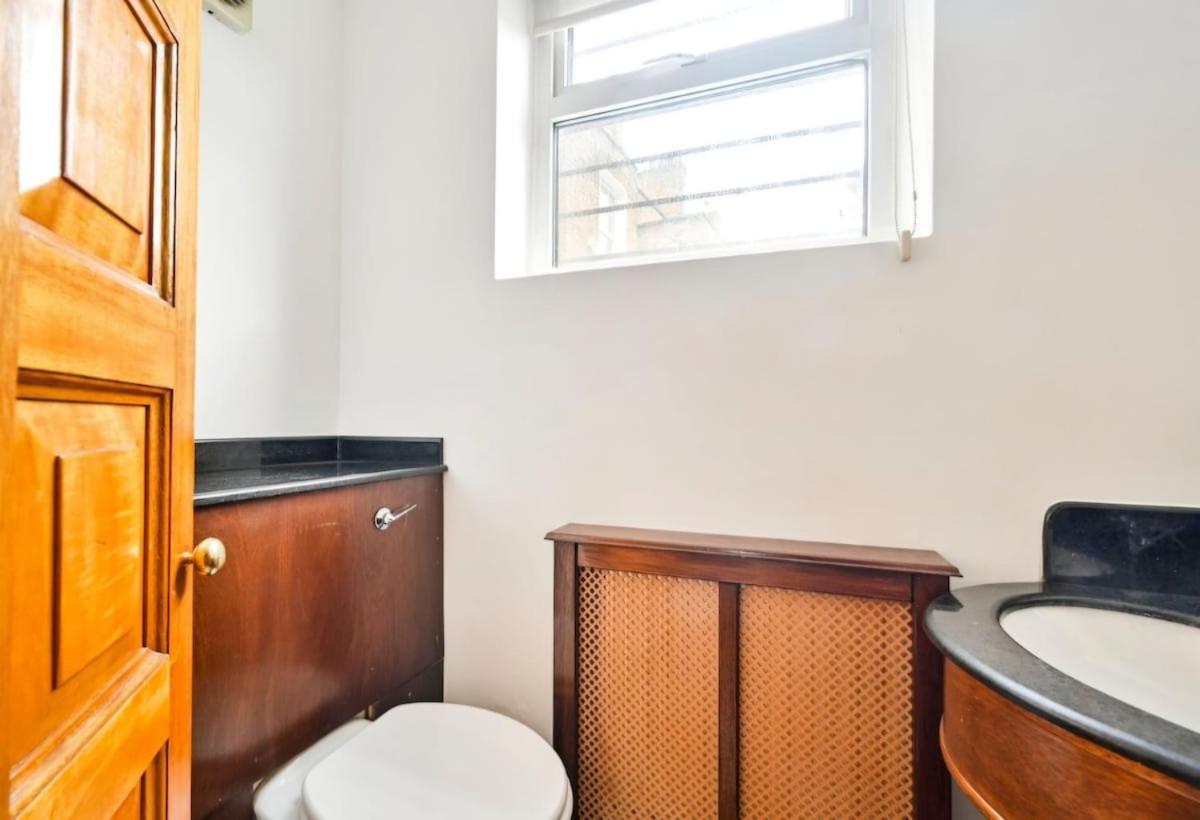 5 Bedrooms House In Chelsea Apartment London